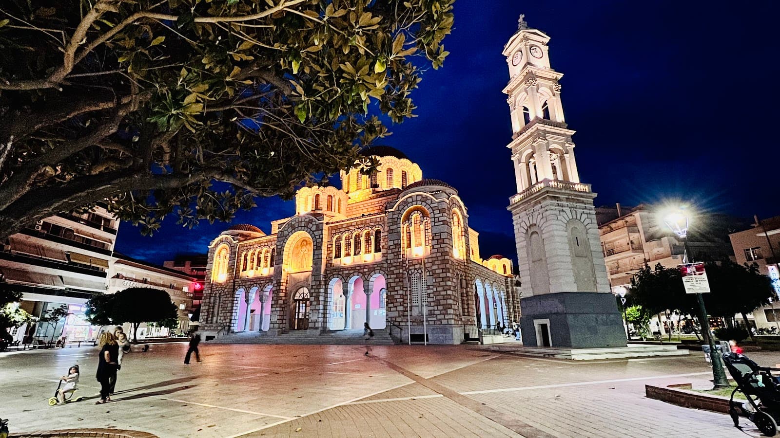 Agios Nikolaos Square - Image 1