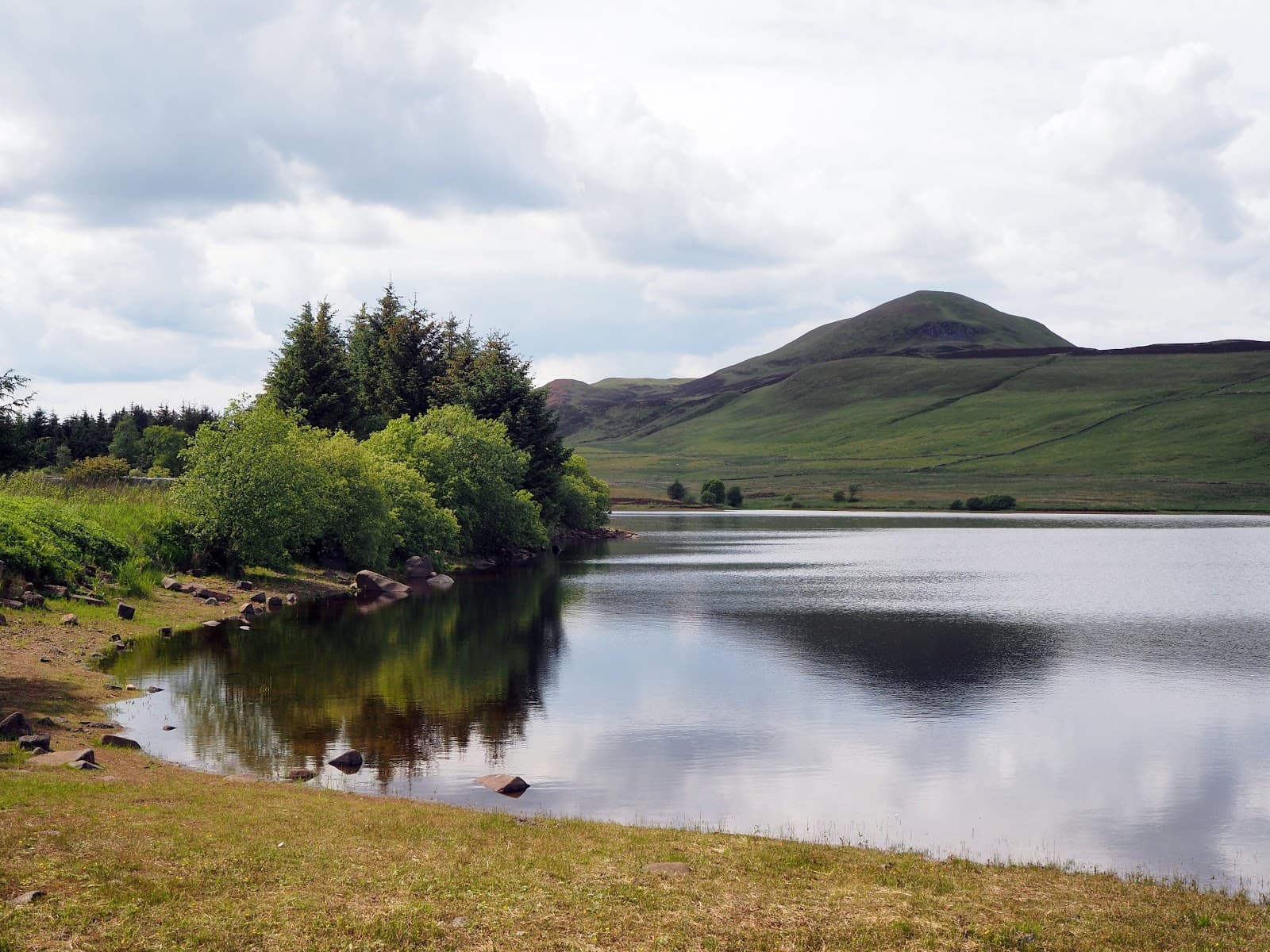 Lomond Hills Regional Park - Image 1