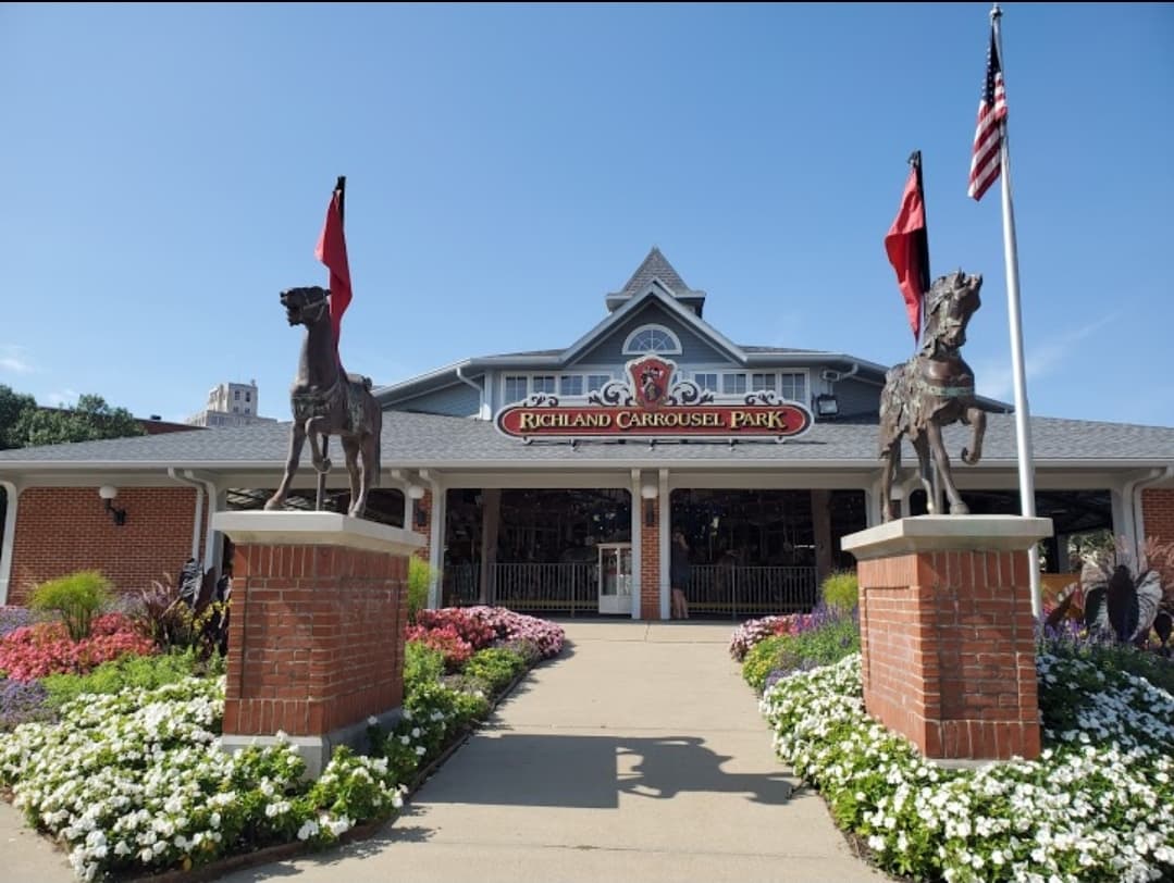Richland Carrousel Park - Image 1