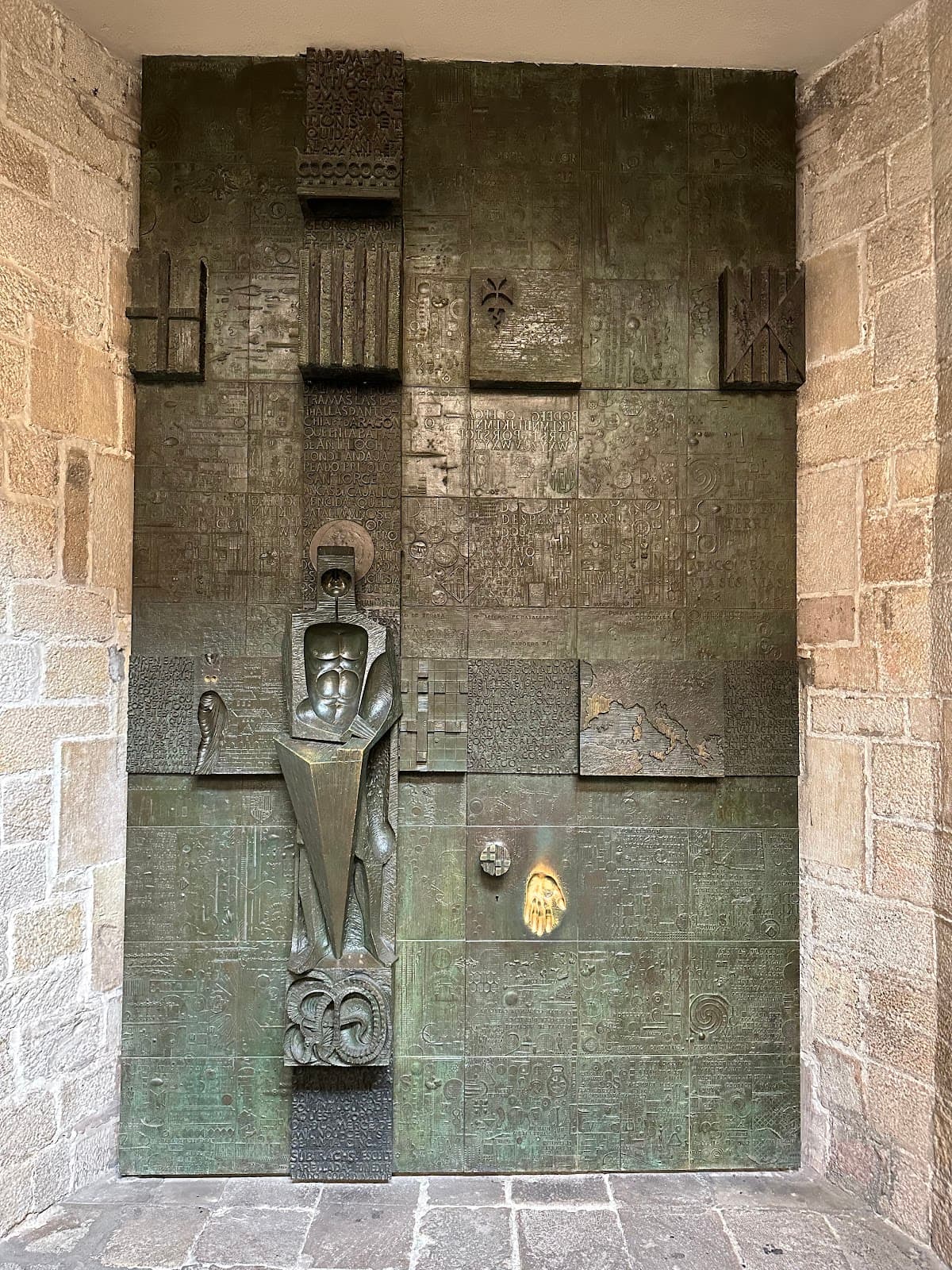 Gothic Quarter Courtyards - Image 1