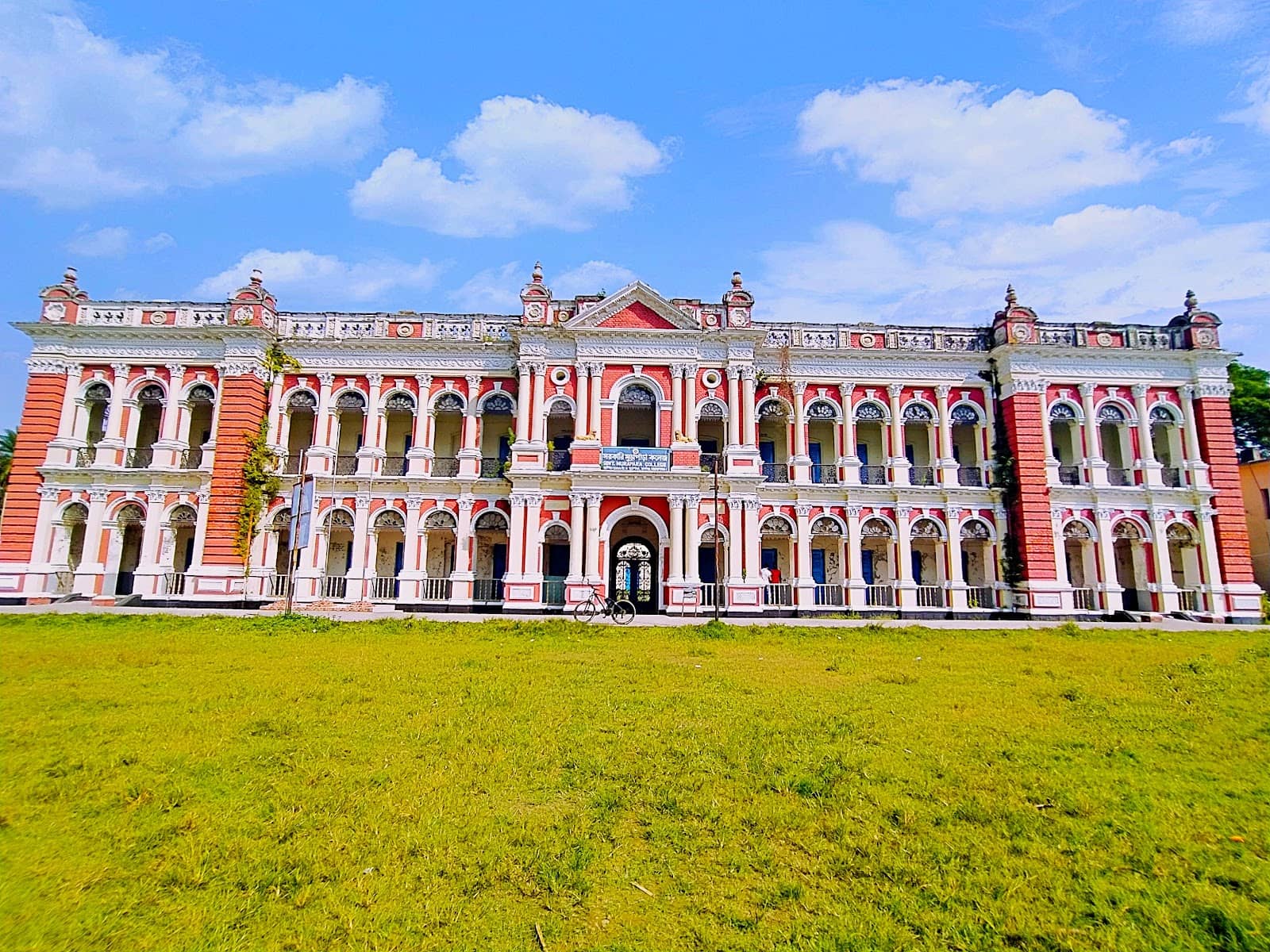 Photogenic Courtyards