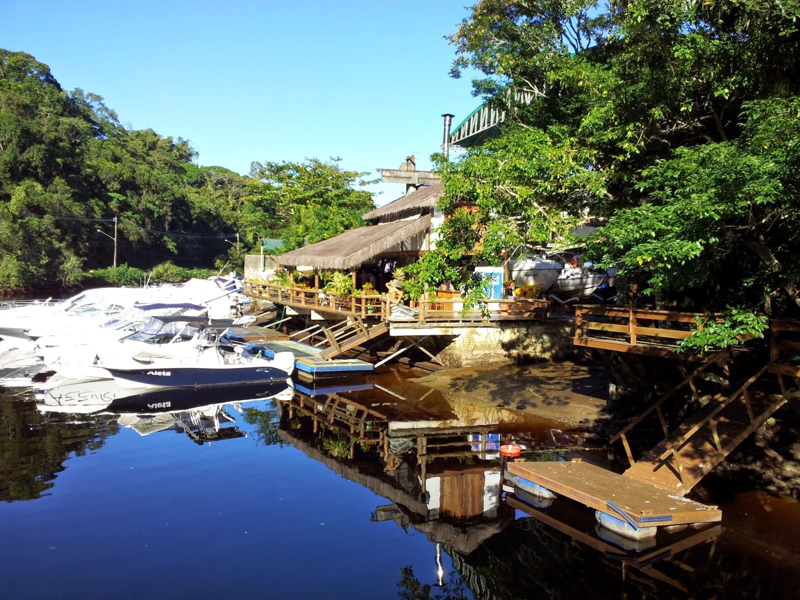 Marina de Barra do Una - Image 1