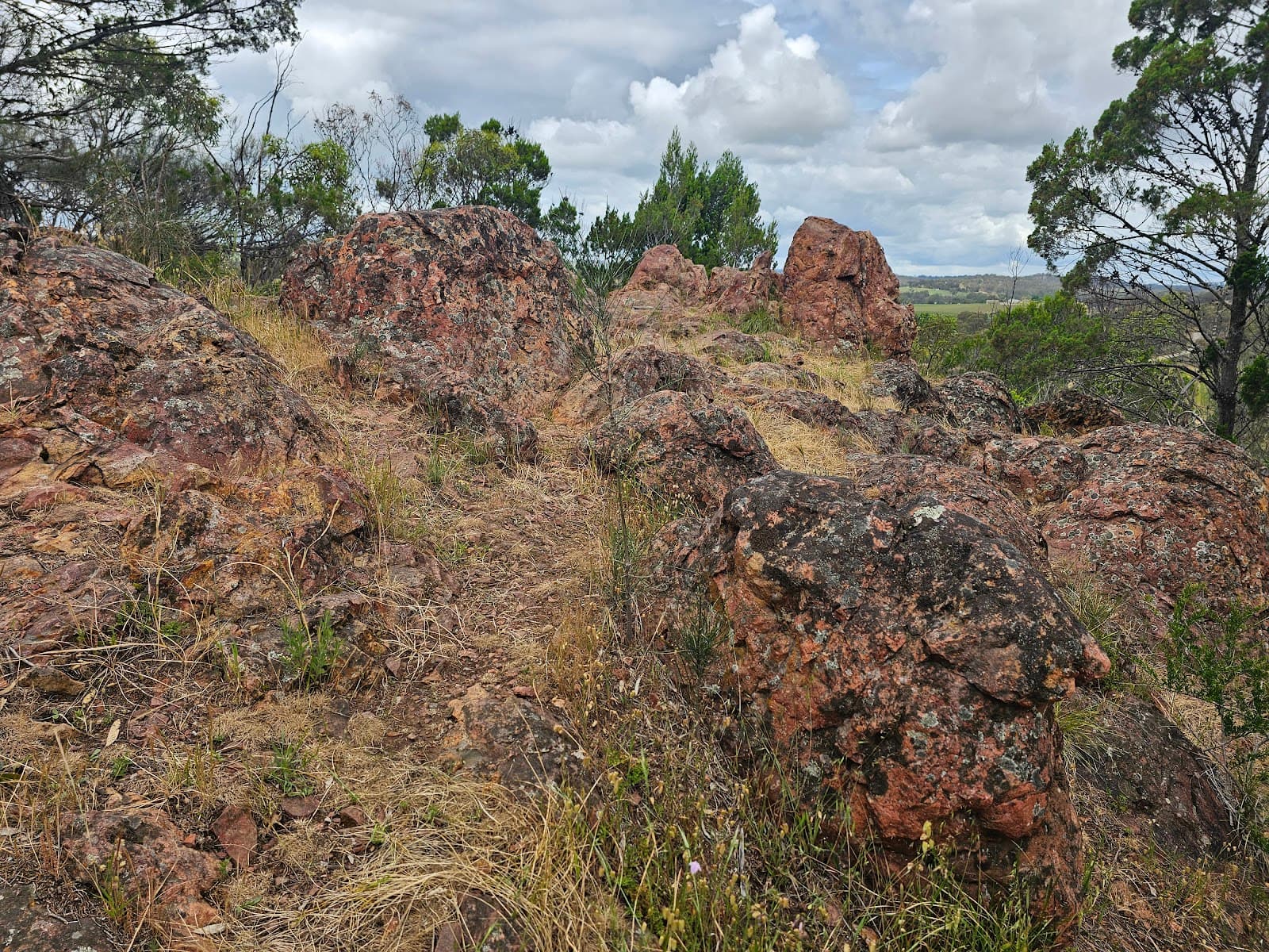 Neagles Rock Lookout - Image 1