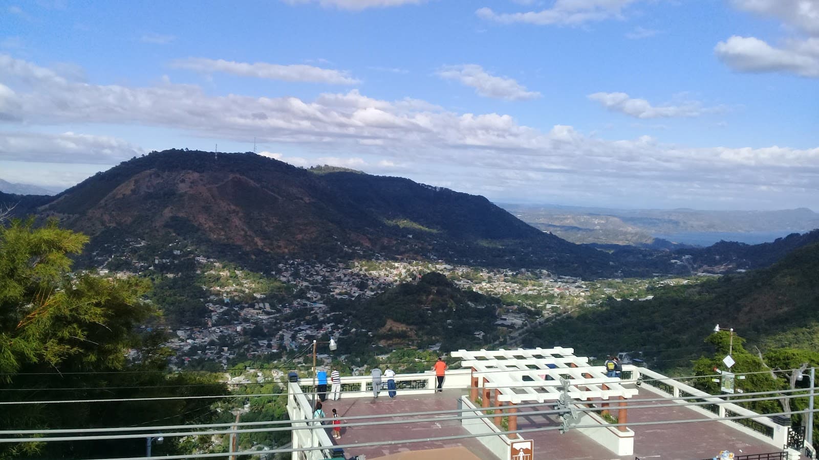 Planes de Renderos Viewpoint - Image 1