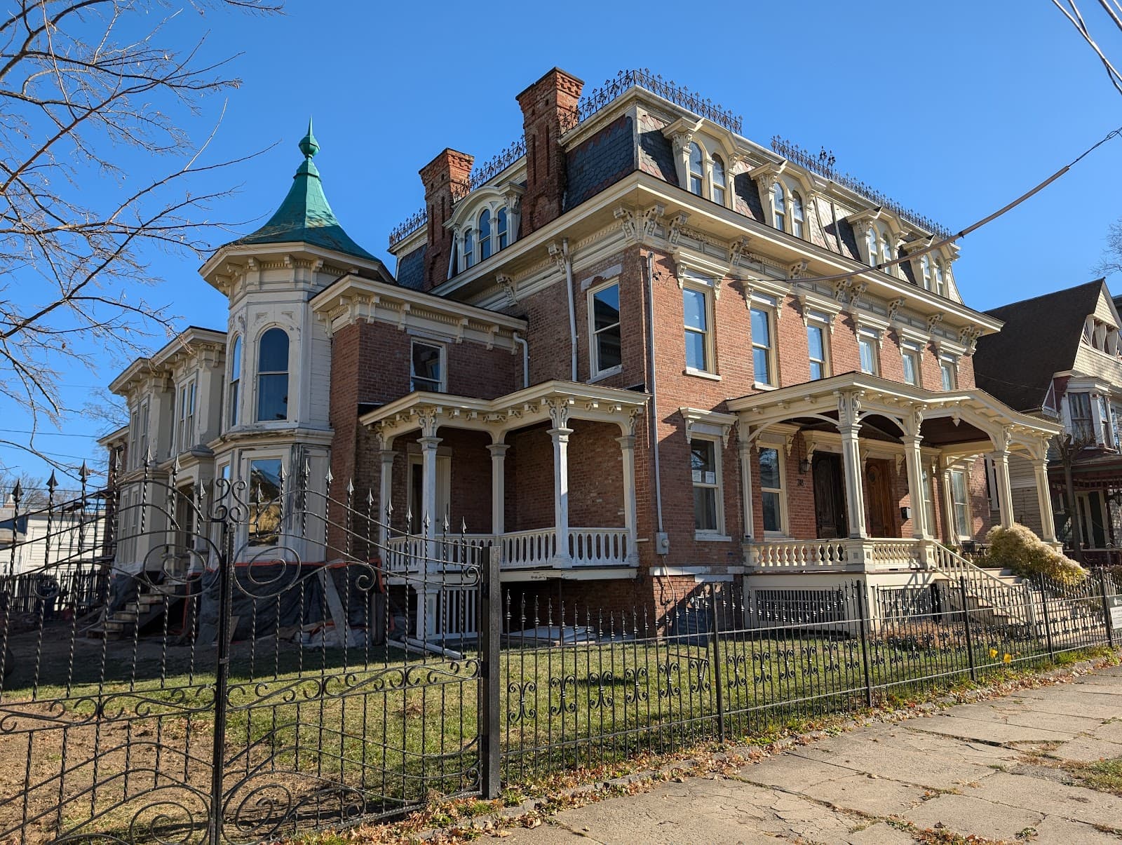 Warren Street Historic District - Image 1