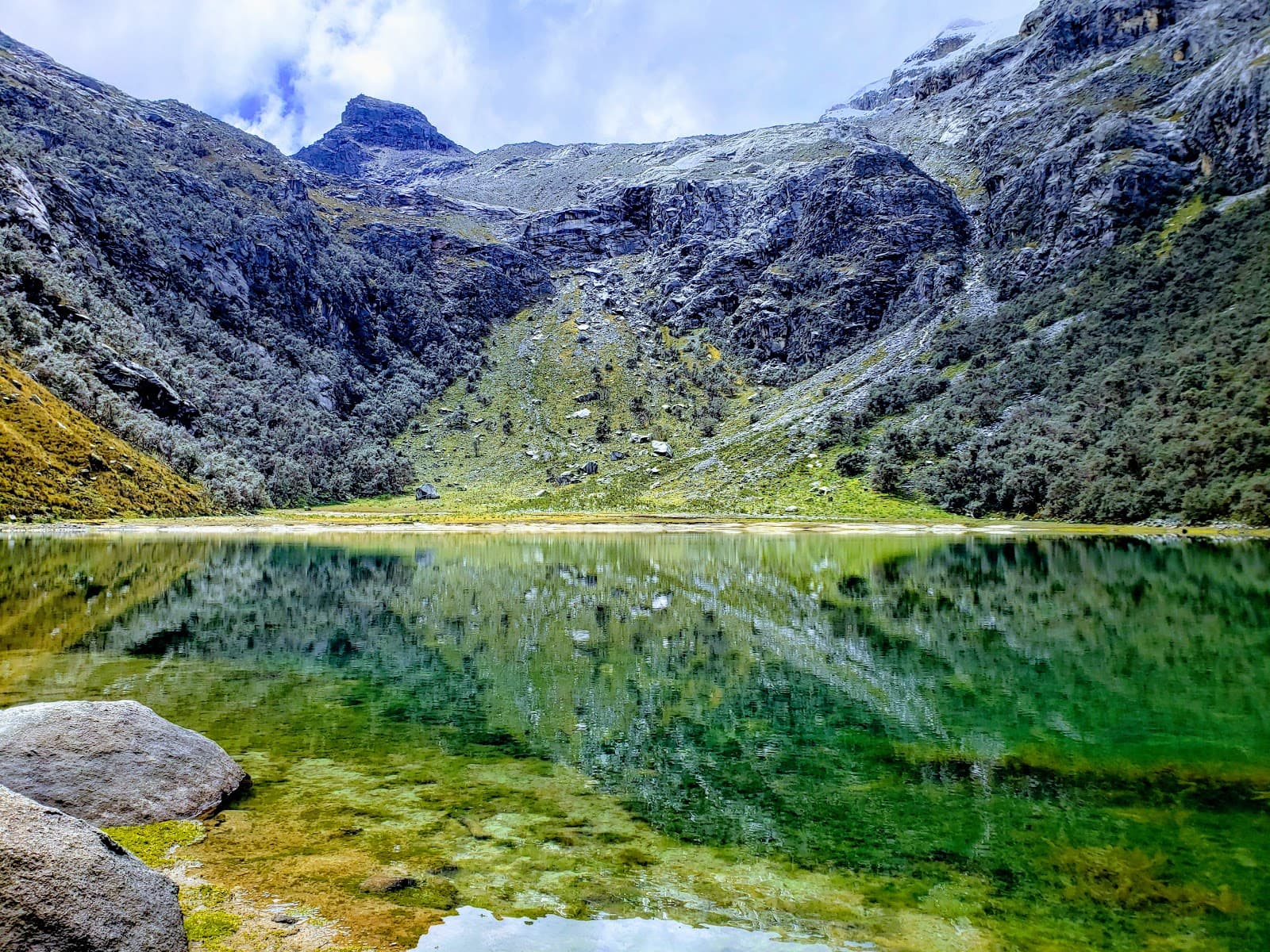 Lagunas Uruscocha - Image 1