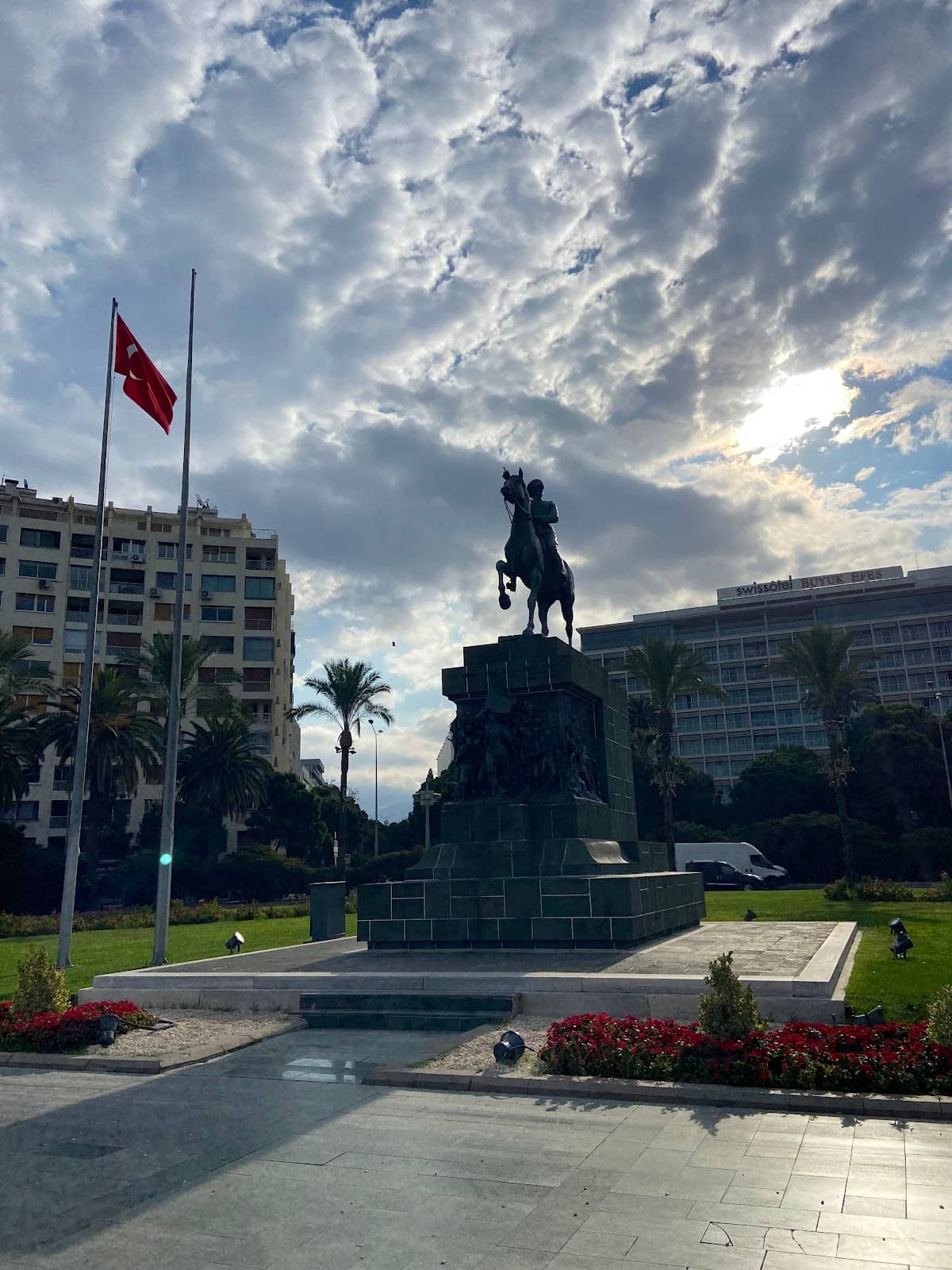 Republic Tree Statue