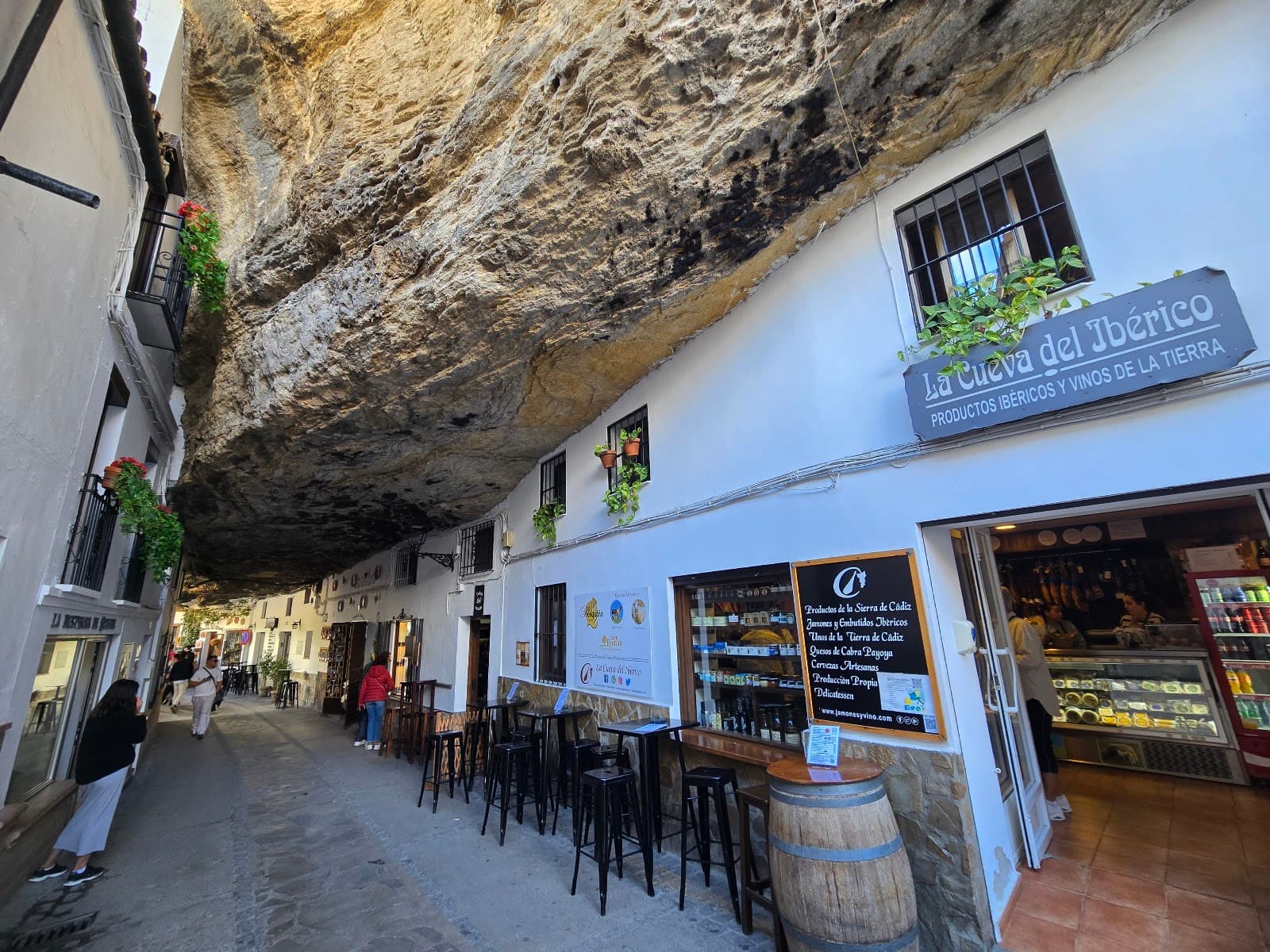 Setenil de las Bodegas - Image 1