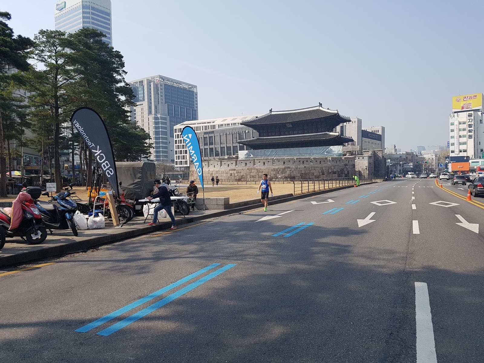 Dongdaemun - Image 1