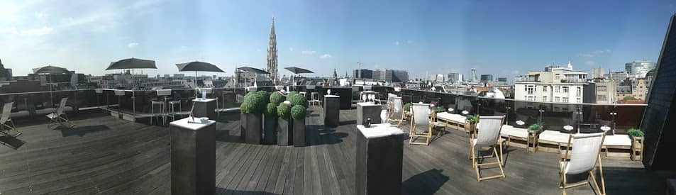 Cozy Indoor/Outdoor Seating