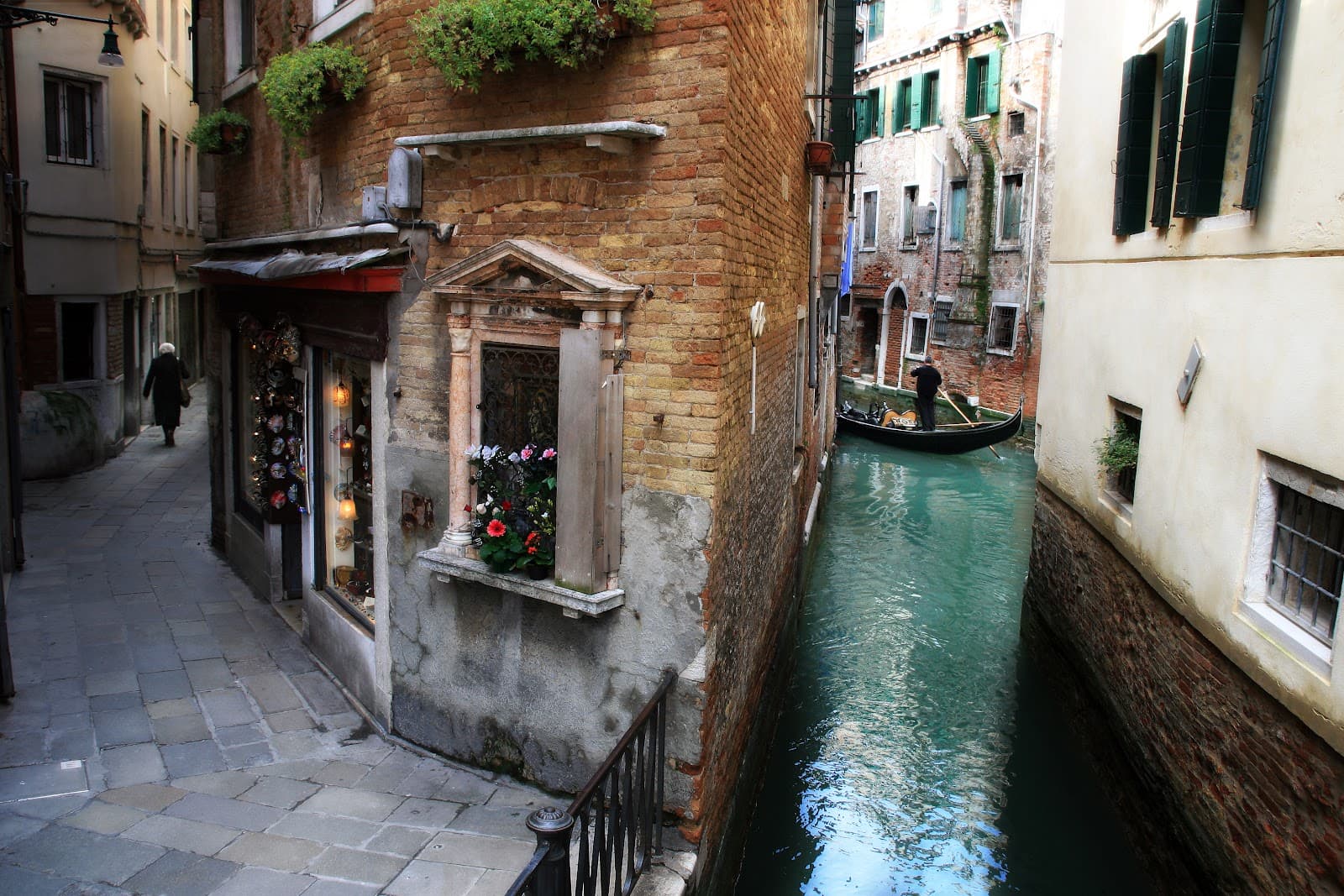 Ponte dei Carmini - Image 1