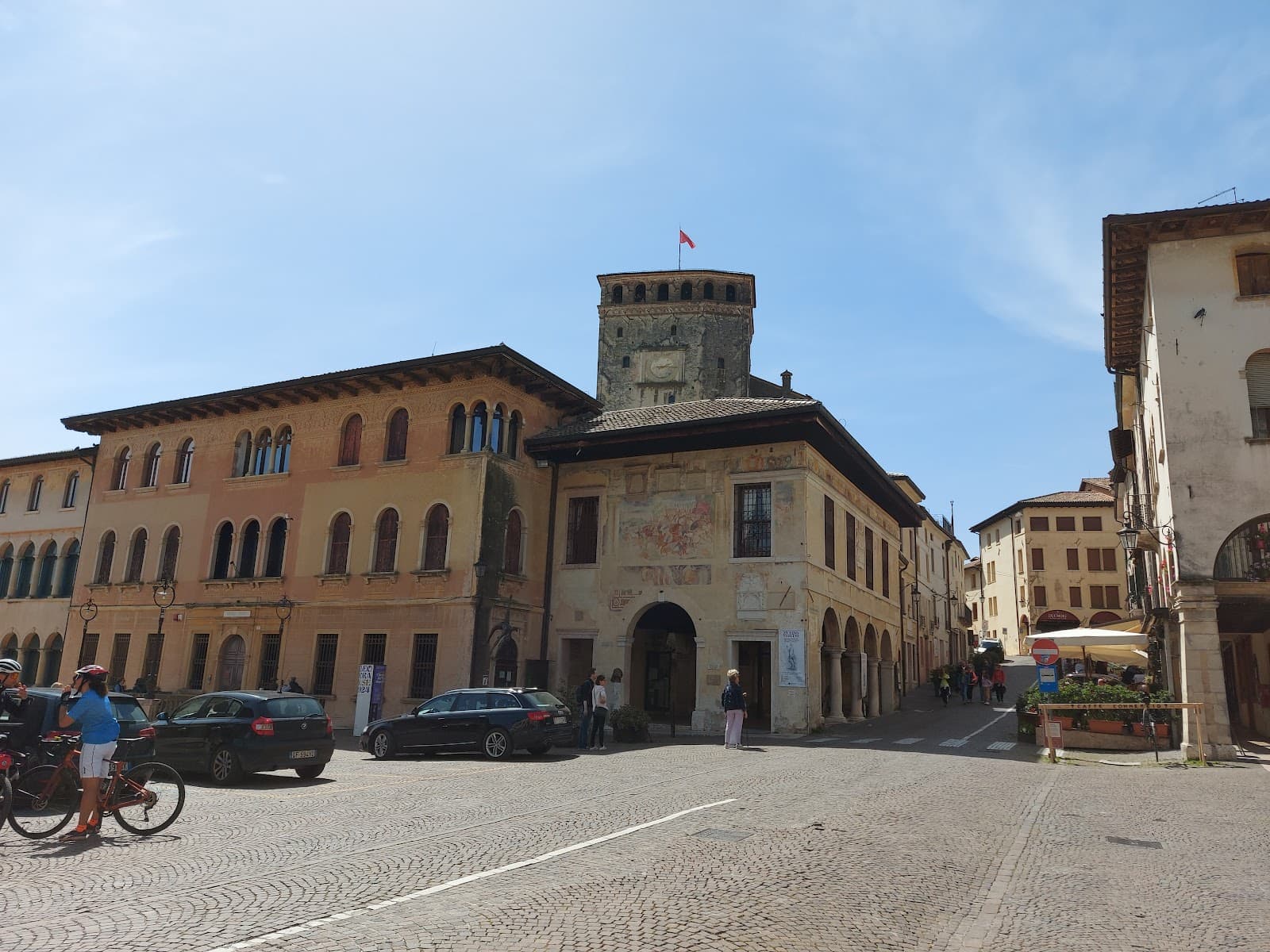 Piazza Garibaldi (Fountain of the Lions) - Image 1