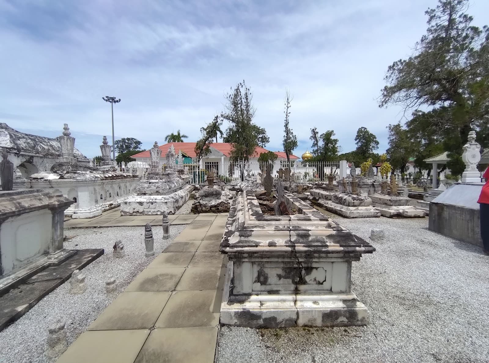 Kedah Royal Mausoleum - Image 1