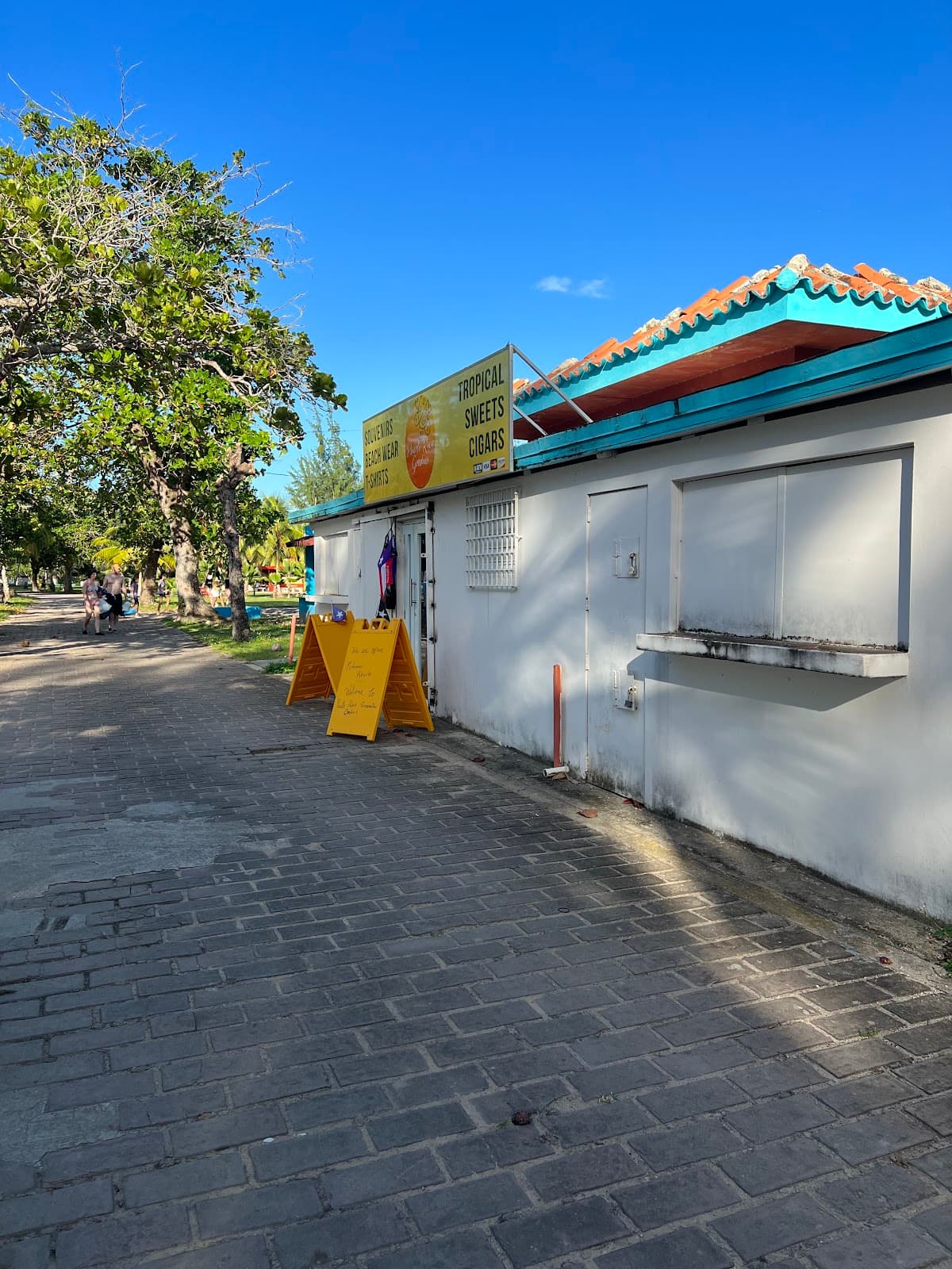 Balneario La Monserrate Luquillo - Image 1