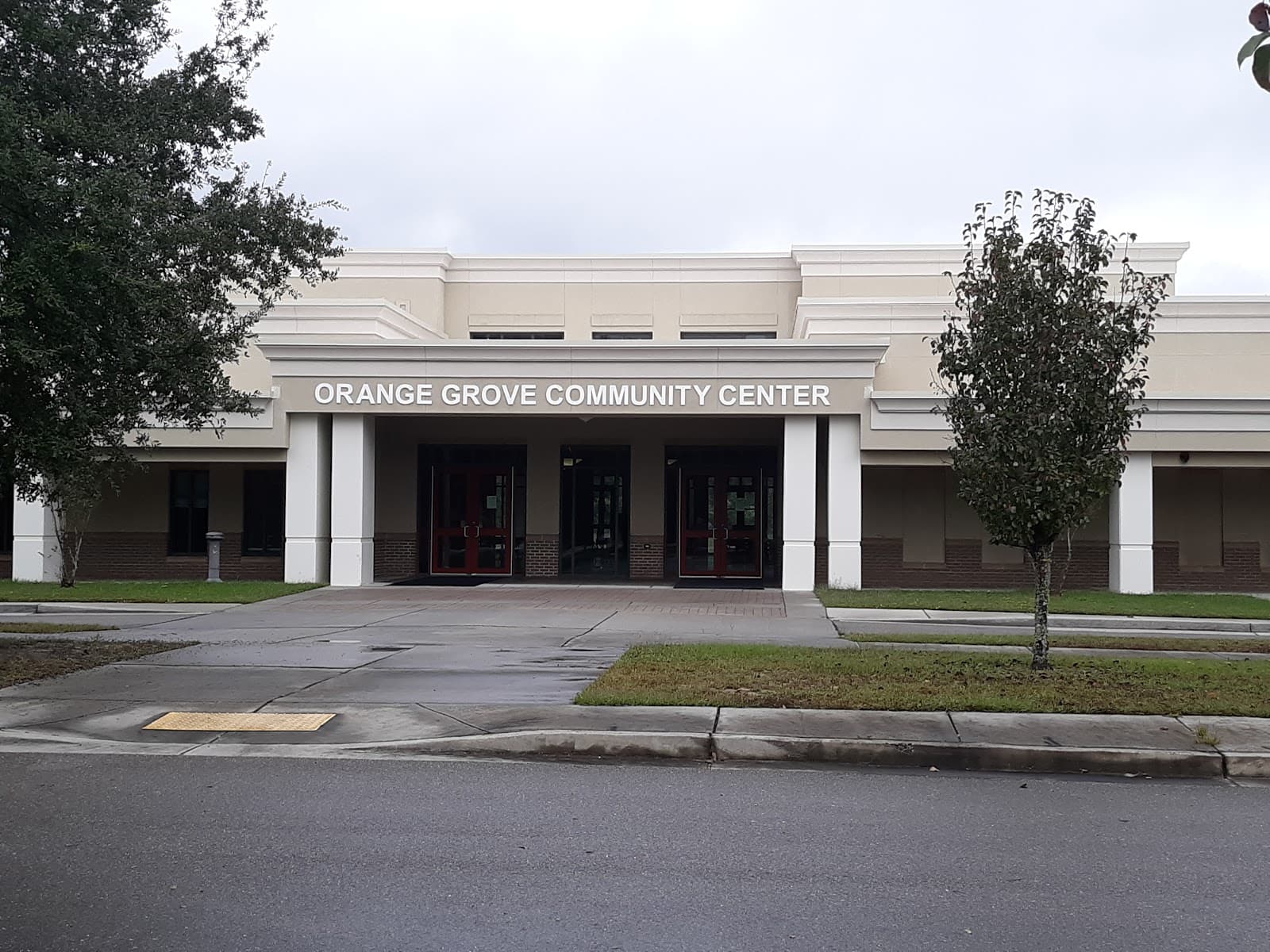 Grass Lawn (Gulfport Civic Center) - Image 1