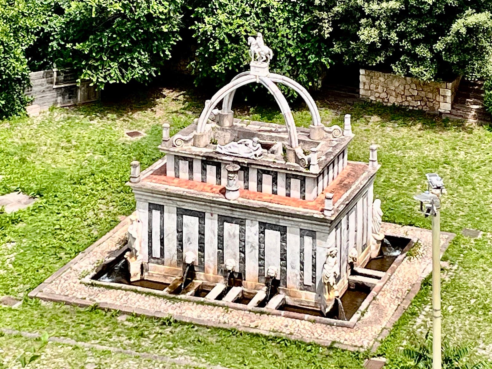 Fontana di Rosello Sassari - Image 1