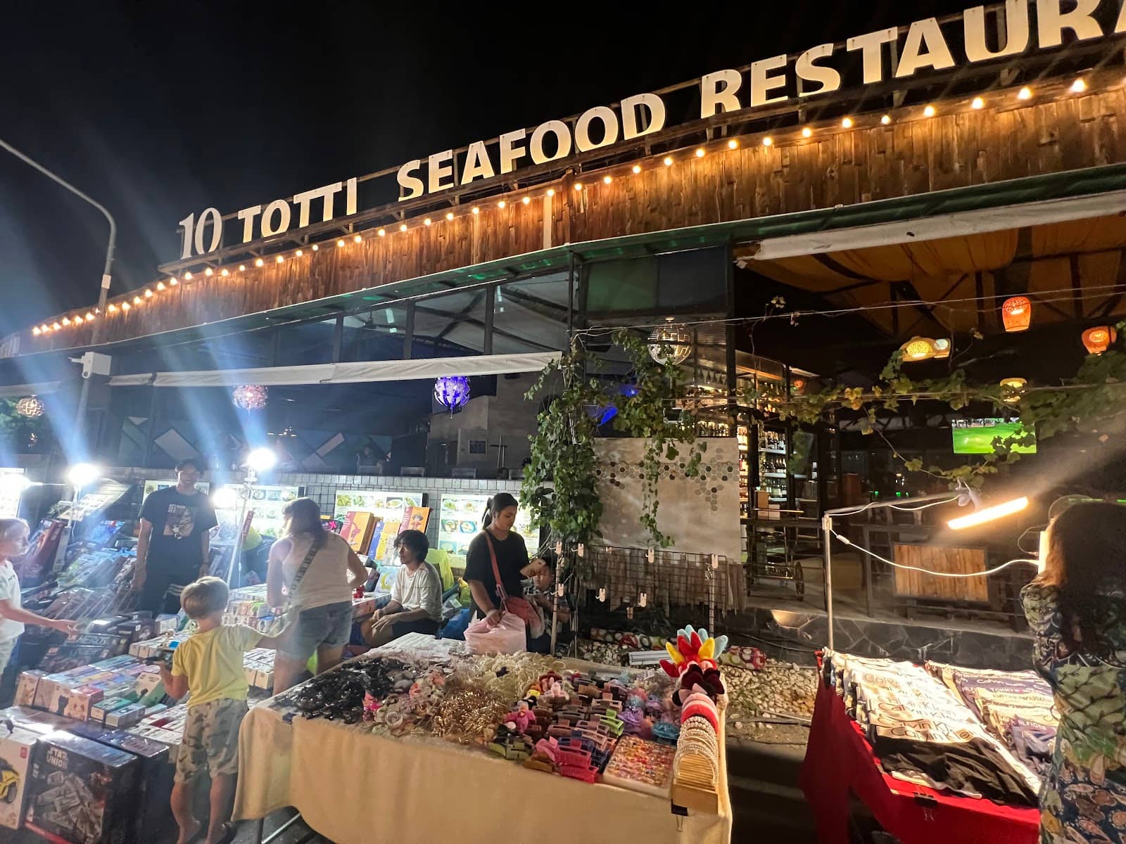 Live Music & Entertainment