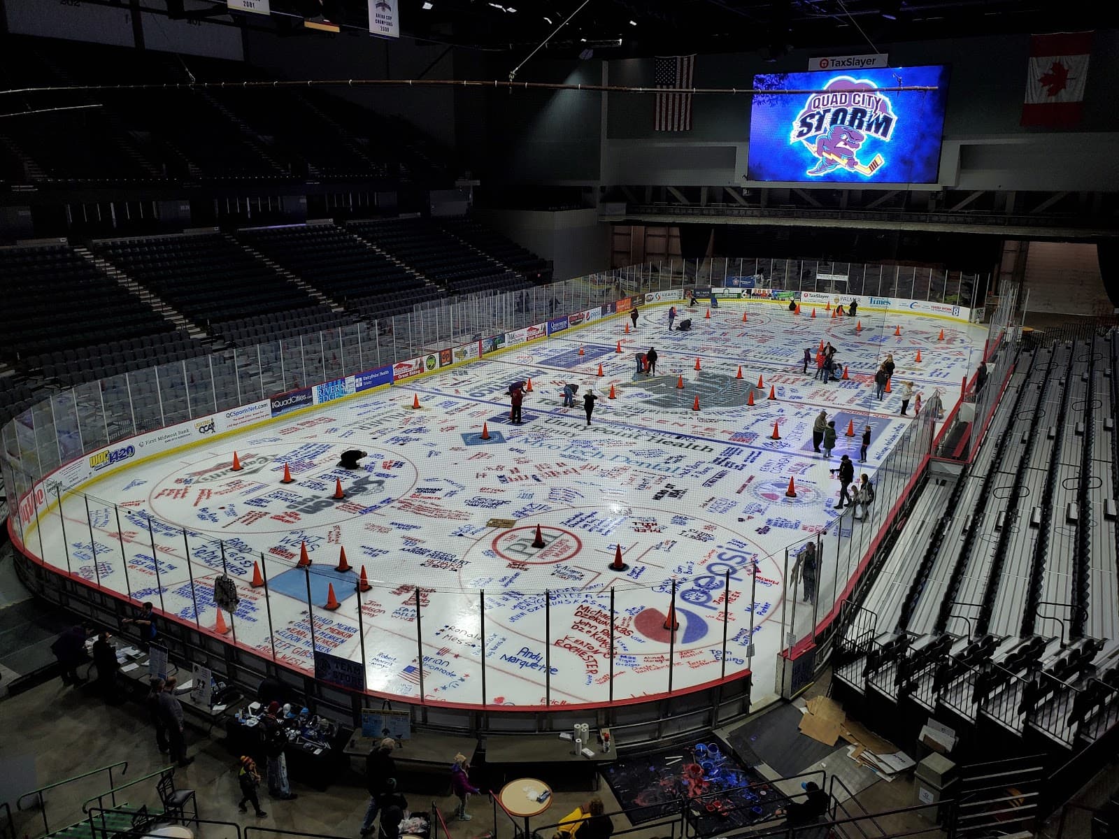Vibrant Arena at The MARK - Image 1