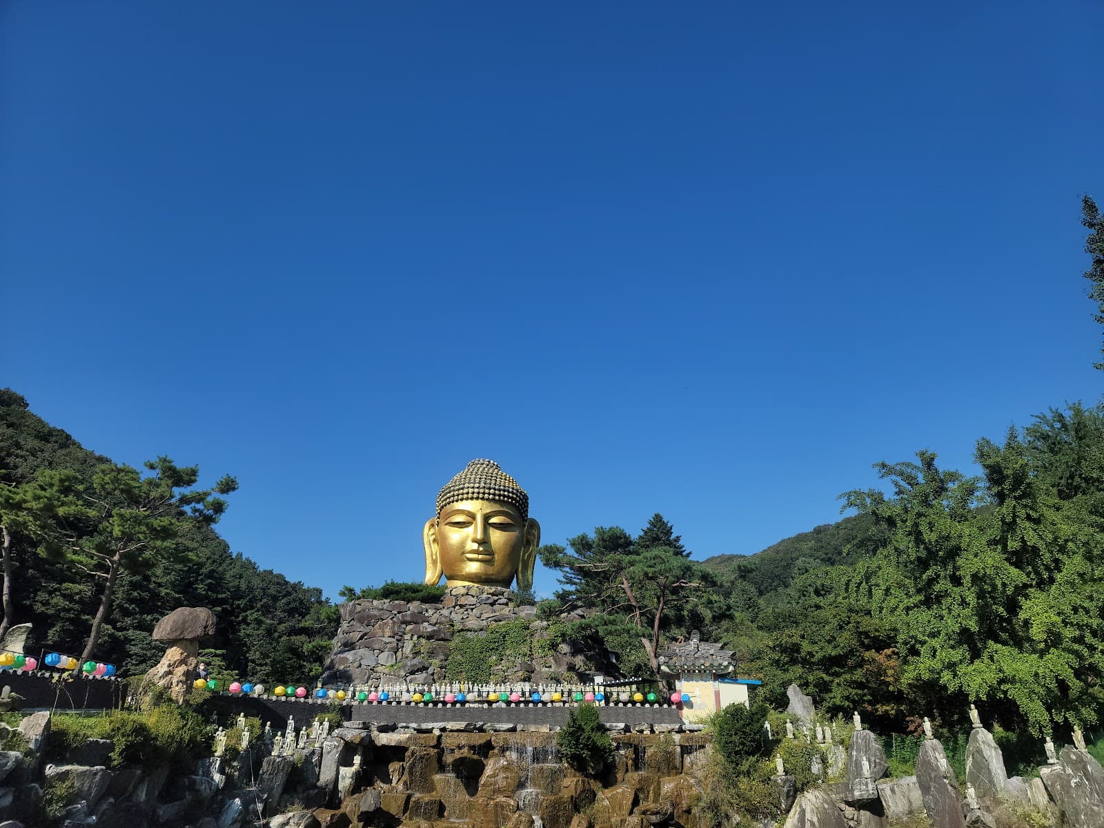 Silleuksa Temple Yeoju - Image 1