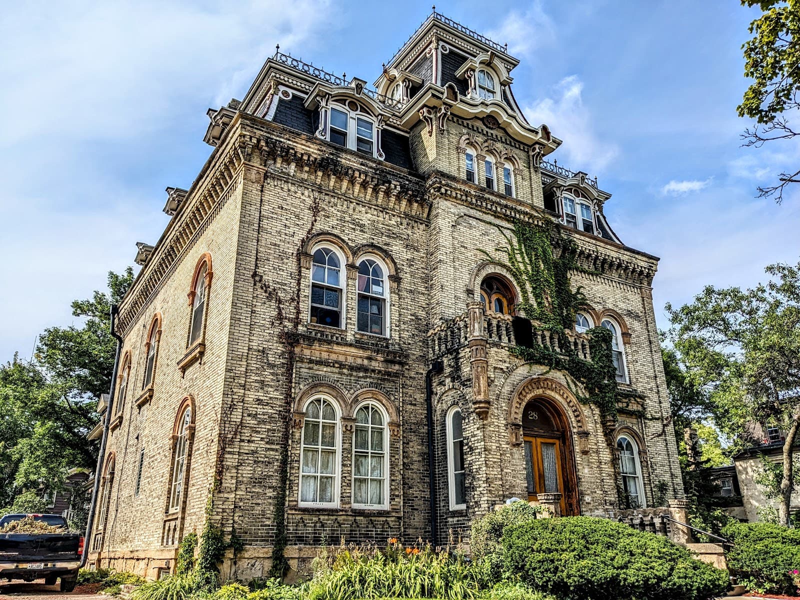 Mansion Hill Historic District - Image 1