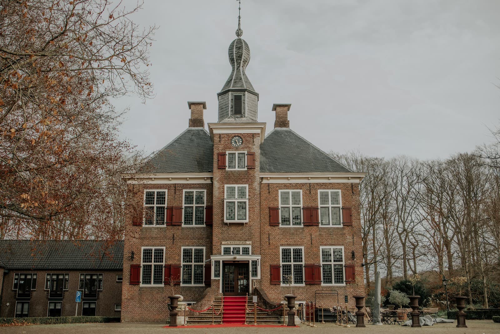 Kasteel De Essenburgh (Hierden) - Image 1