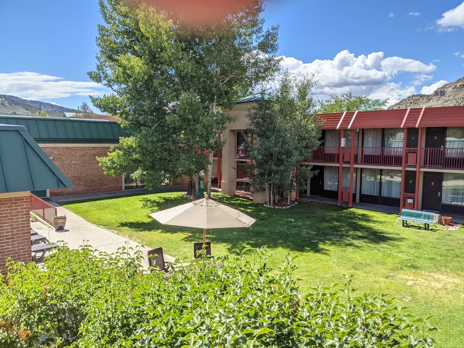 Farmers Market (Seasonal)