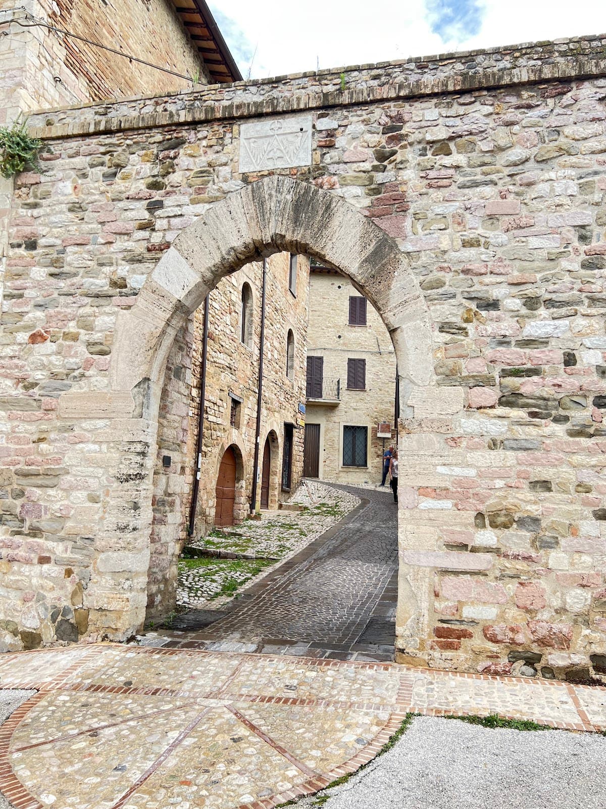 City Walls & Gates (Cinta muraria) - Image 1