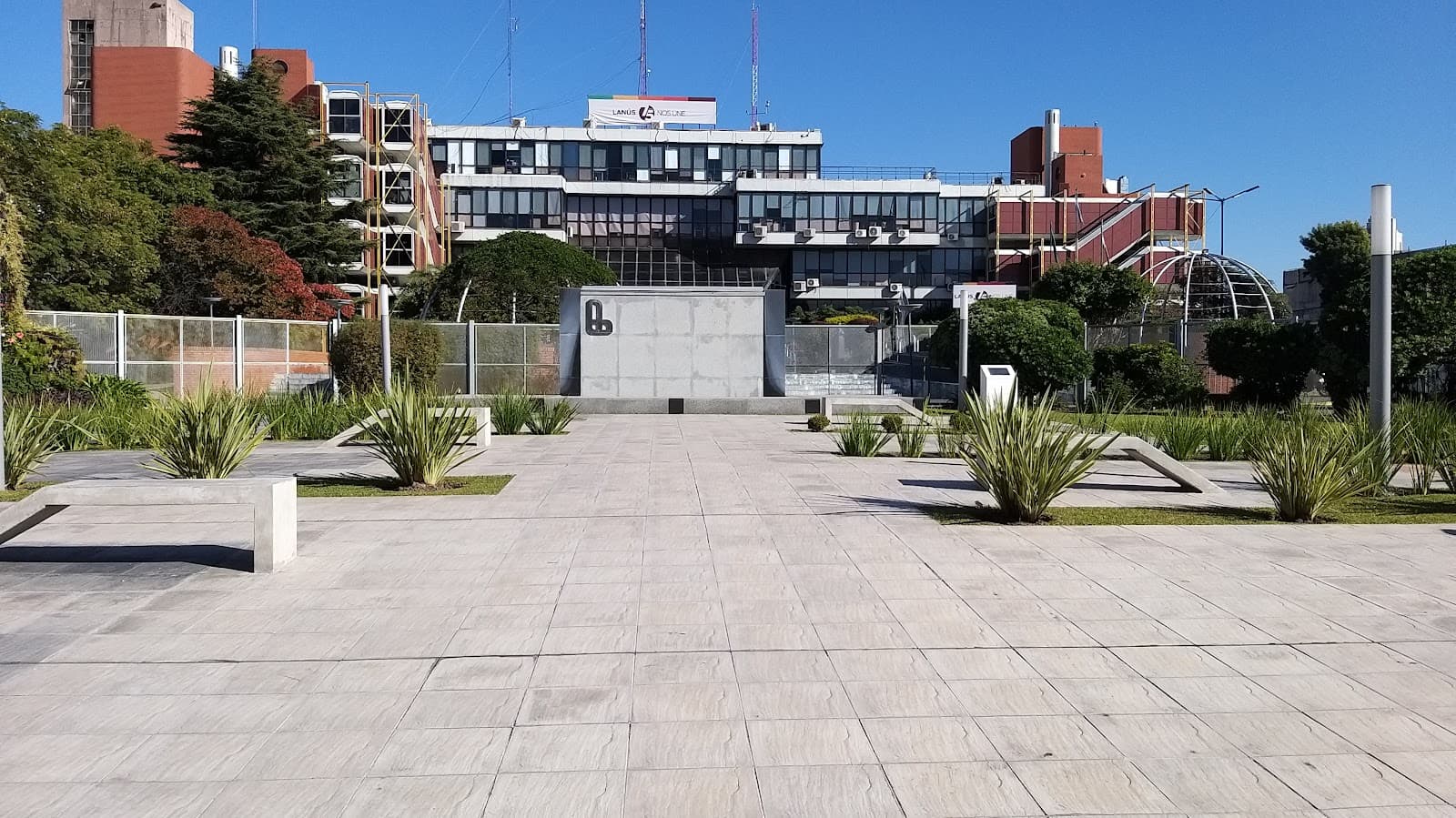 Palacio Municipal de Lanús - Image 1