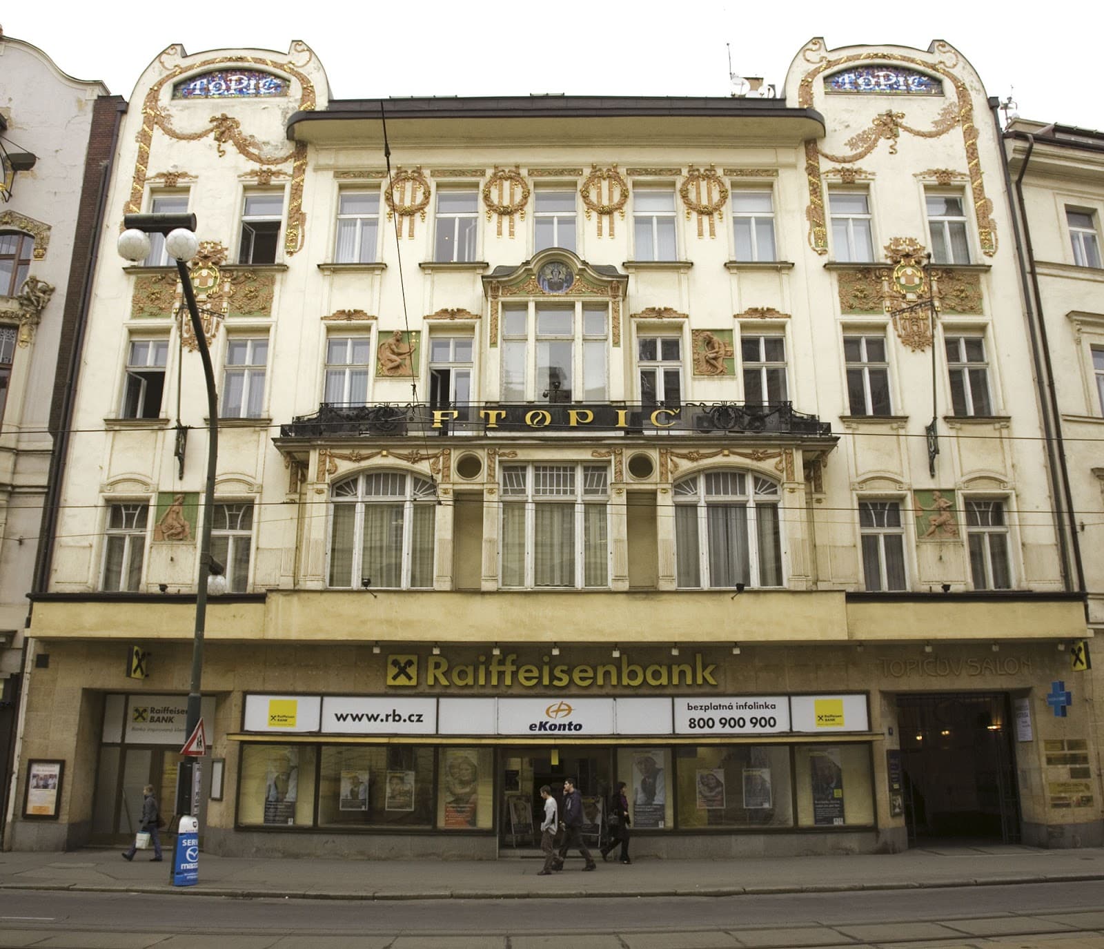 Topič Salon - Image 1