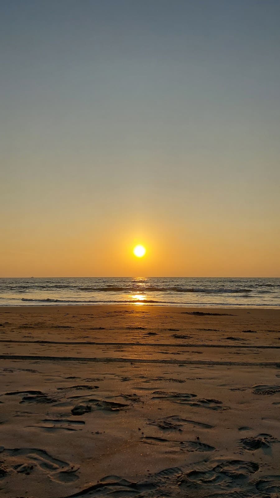 Betalbatim Beach - Image 1