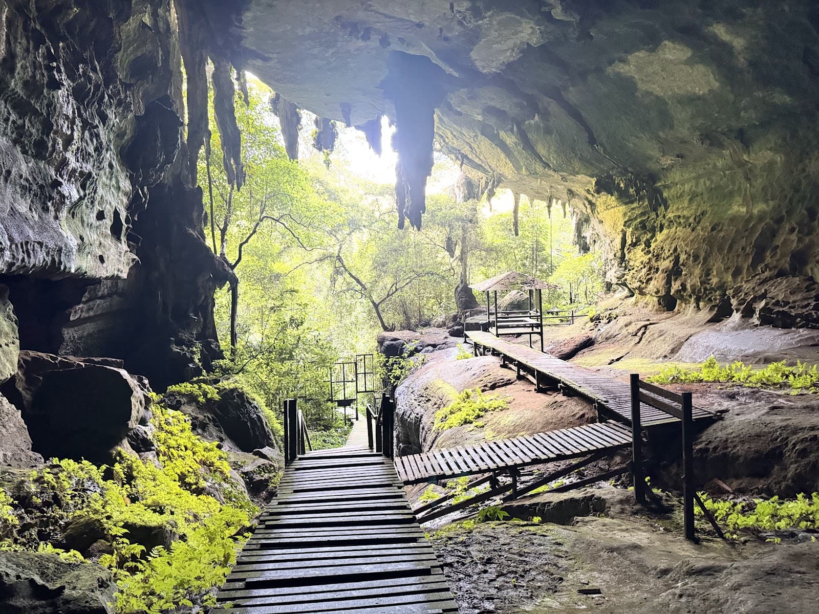 Painted Cave (Niah) - Image 1