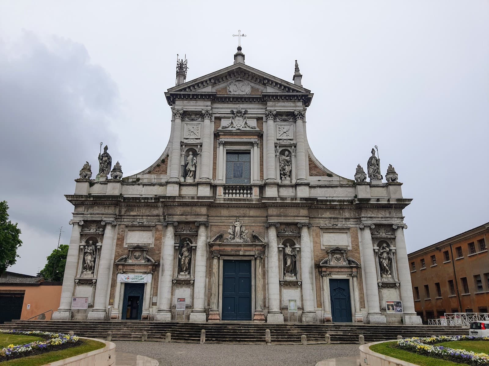 Santa Maria in Porto Santuario della Madonna Greca - Image 1