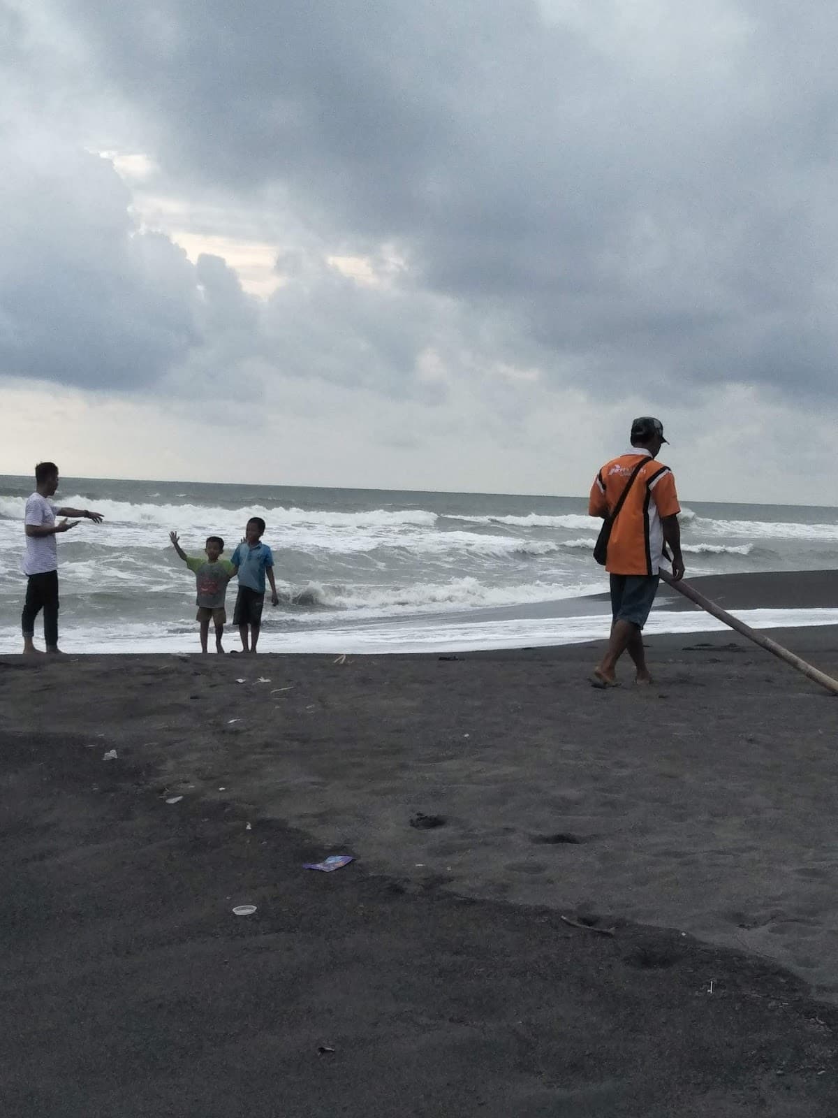 Pantai Pandansimo - Image 1