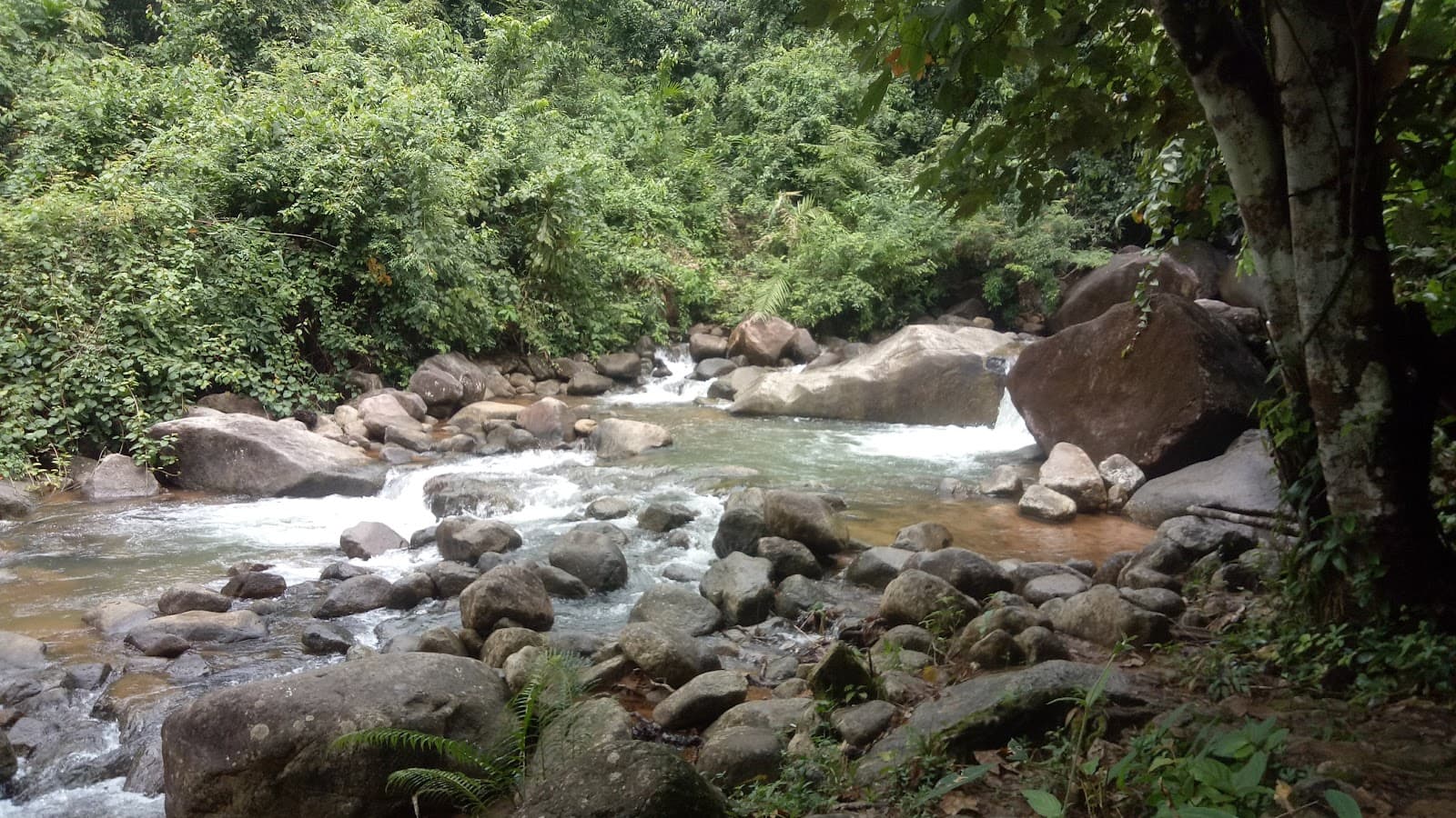 Khlong Narai Waterfall - Image 1