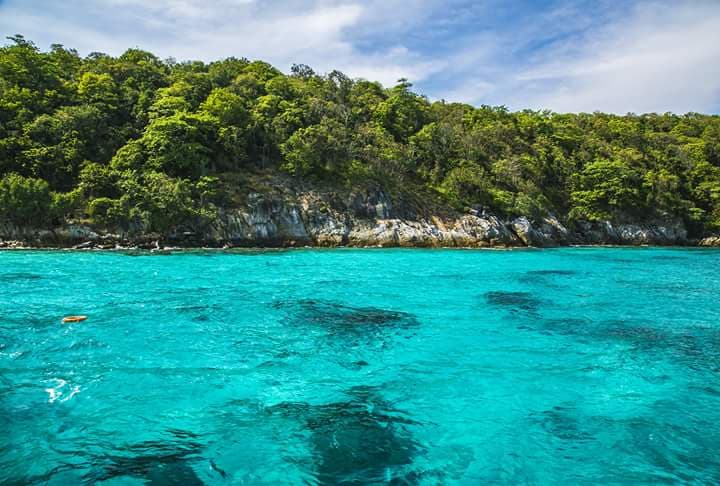 Racha Noi Island - Image 1