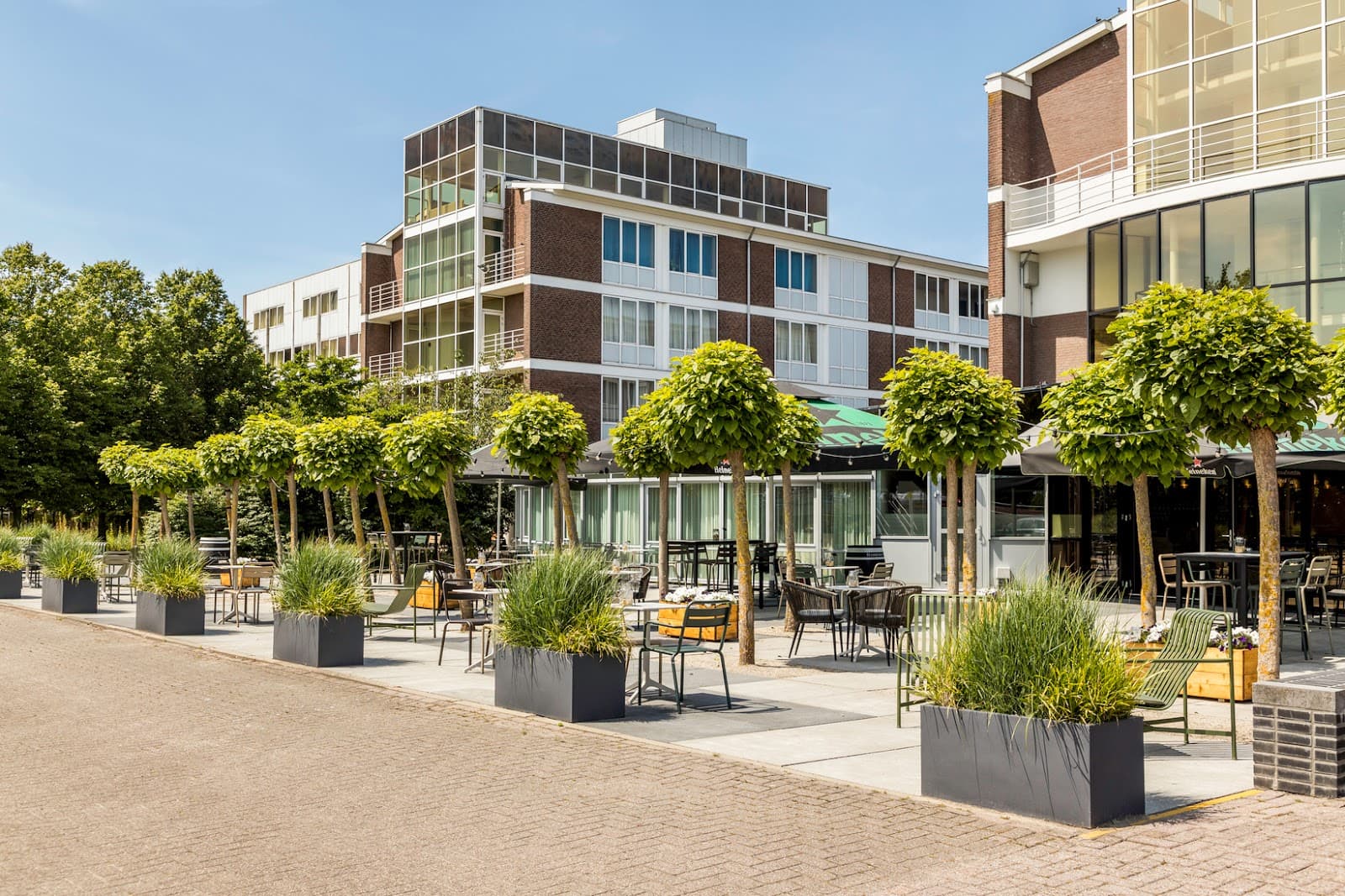 Noordwijkerhout village center - Image 1