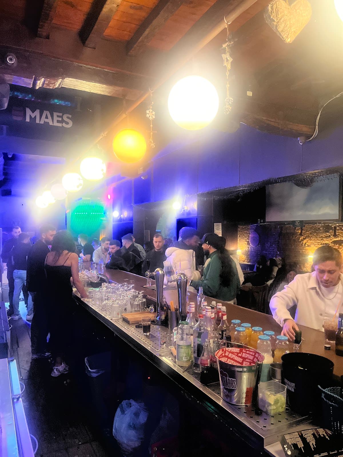 Mezzo, Brussels - Image 1