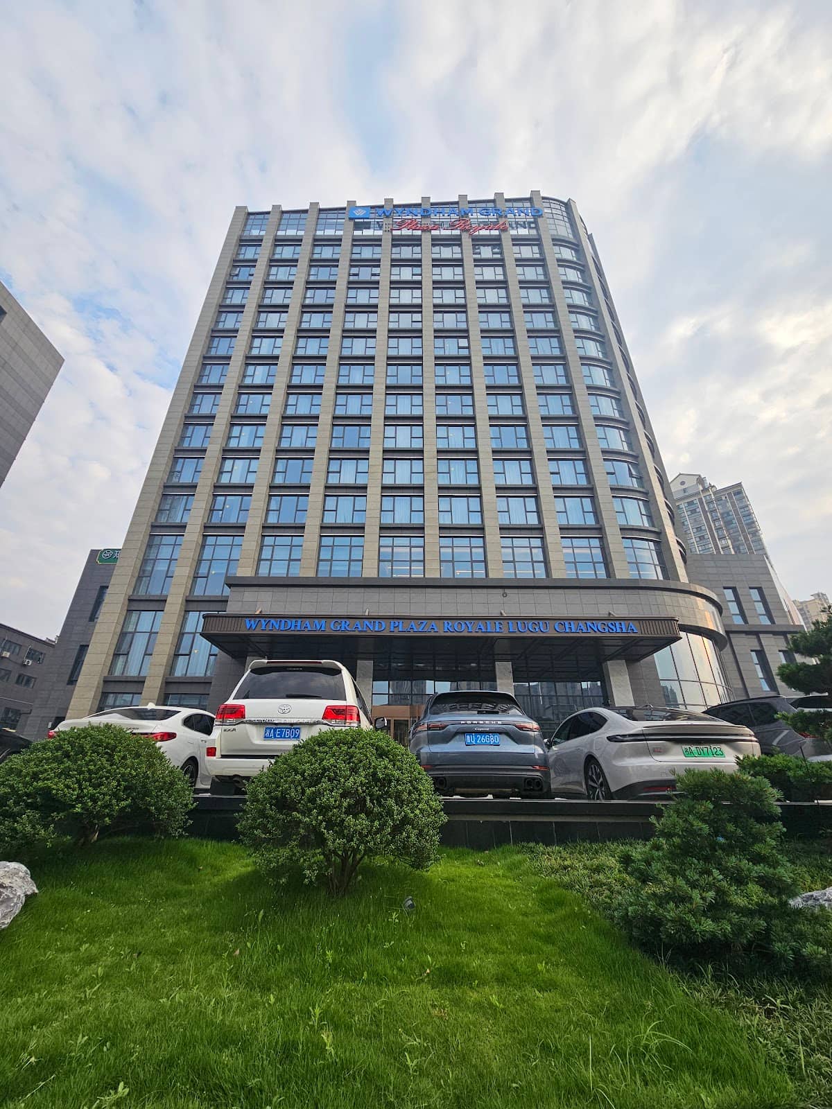 Diverse Breakfast Buffet