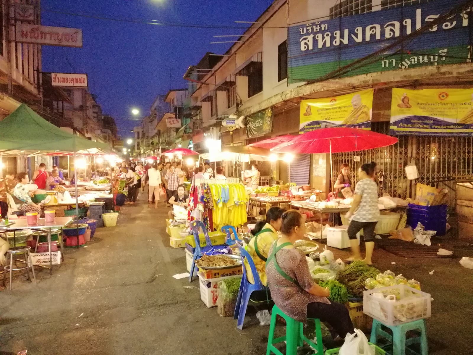 Kanchanaburi Local Market - Image 1