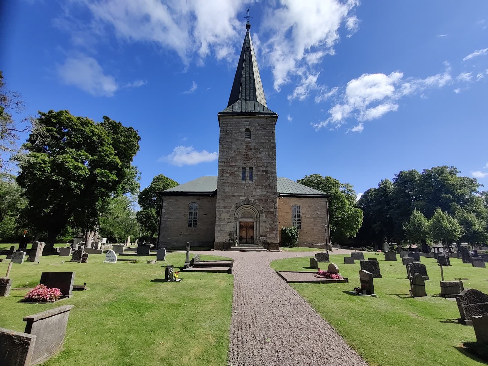 Forshem Church - Image 1