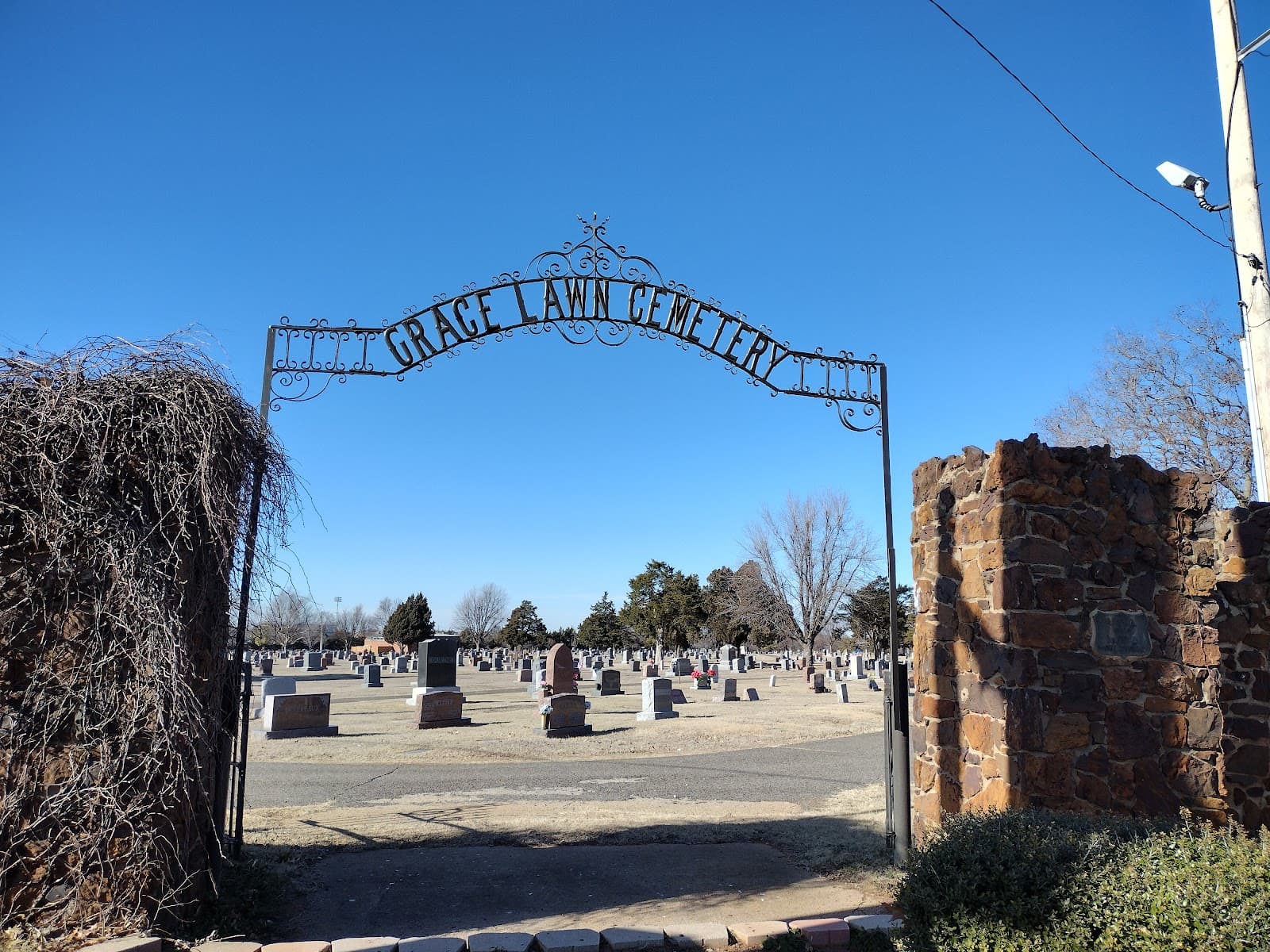 Gracelawn Cemetery - Image 1