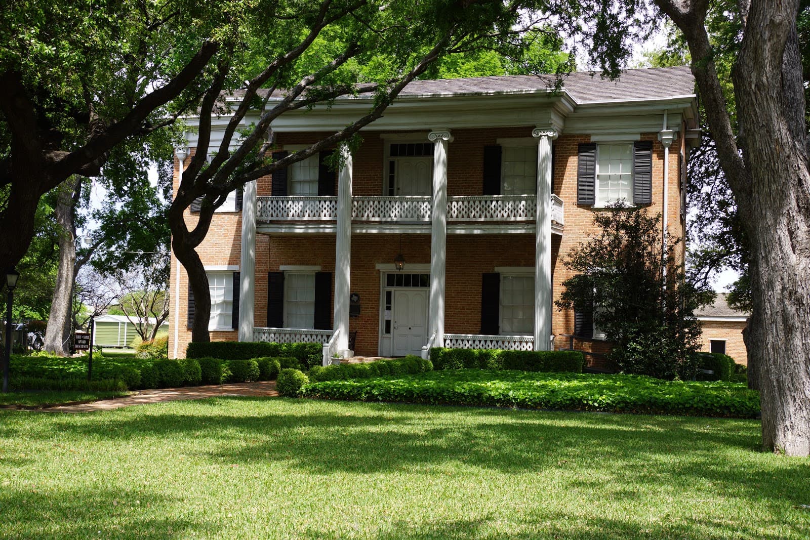 Earle Napier Kinnard House - Image 1