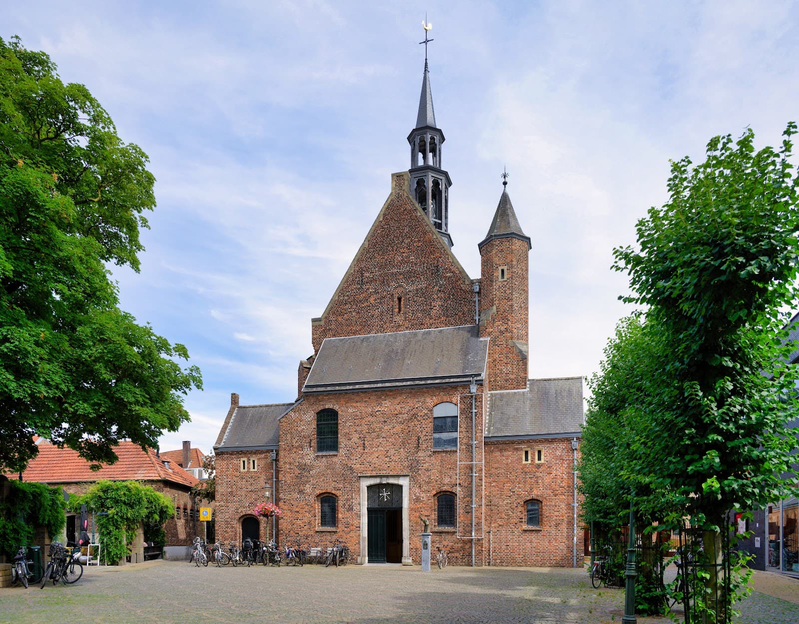 Domani (Dominicanenkerk) - Image 1