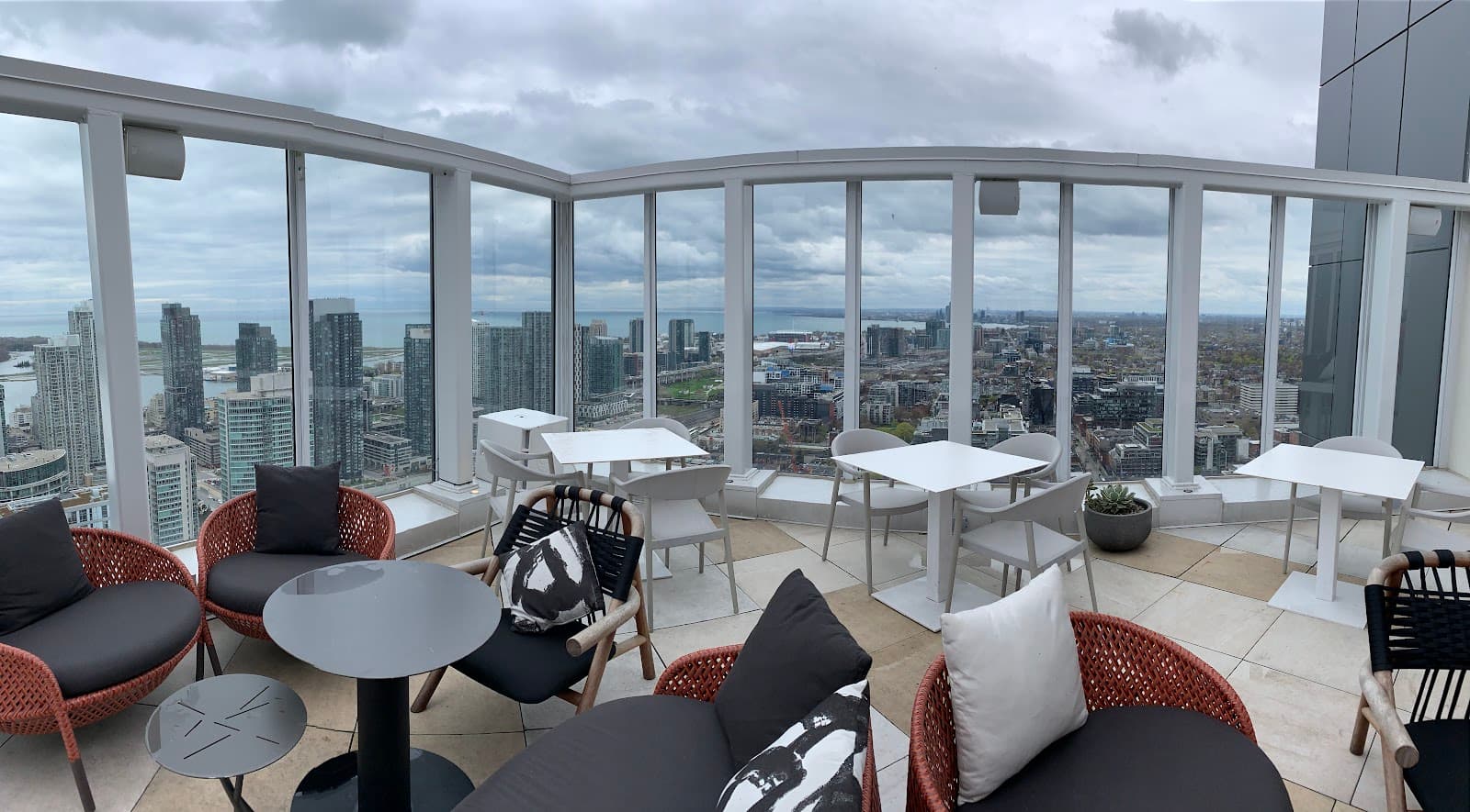 Kost at The Bisha Hotel - Image 1