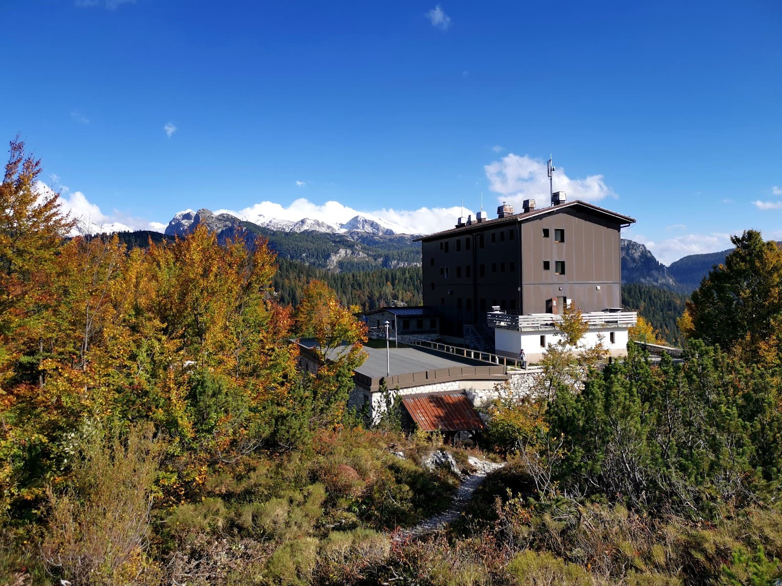 Komna Plateau and Dom na Komni - Image 1