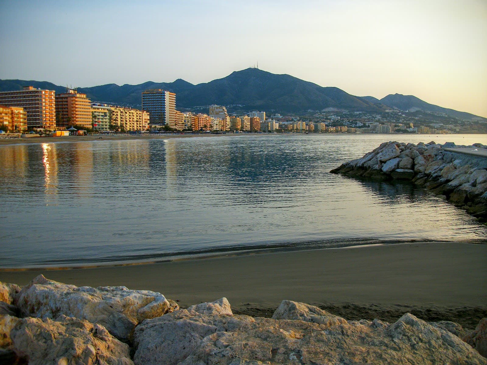 Paseo Marítimo Rey de España - Image 1