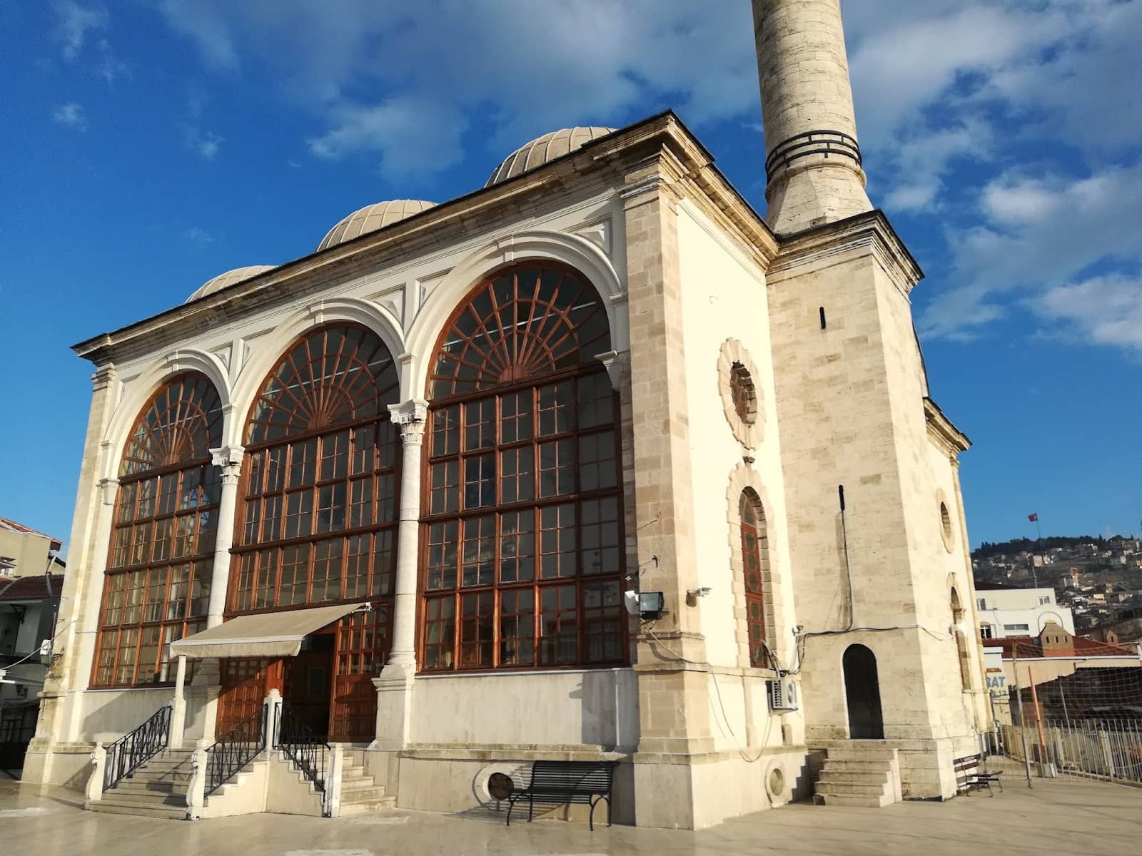 Bustling Bazaar Experience