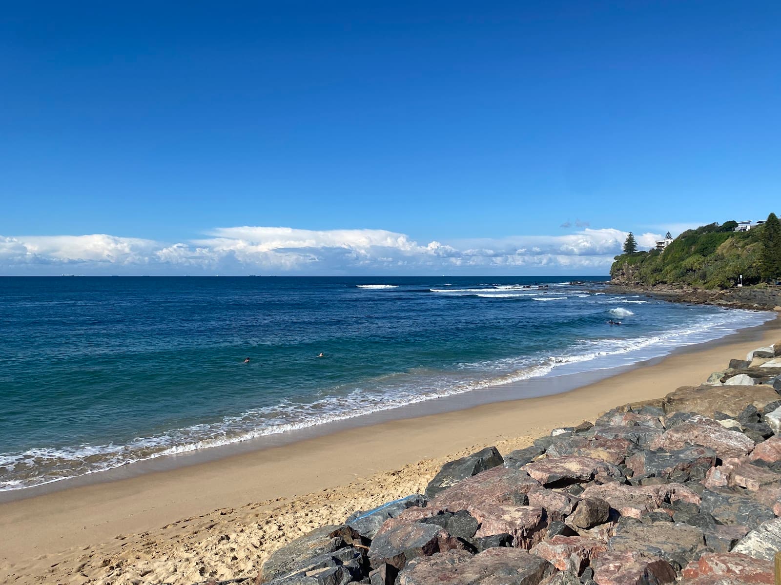 Moffat Beach Headland and Park - Image 1