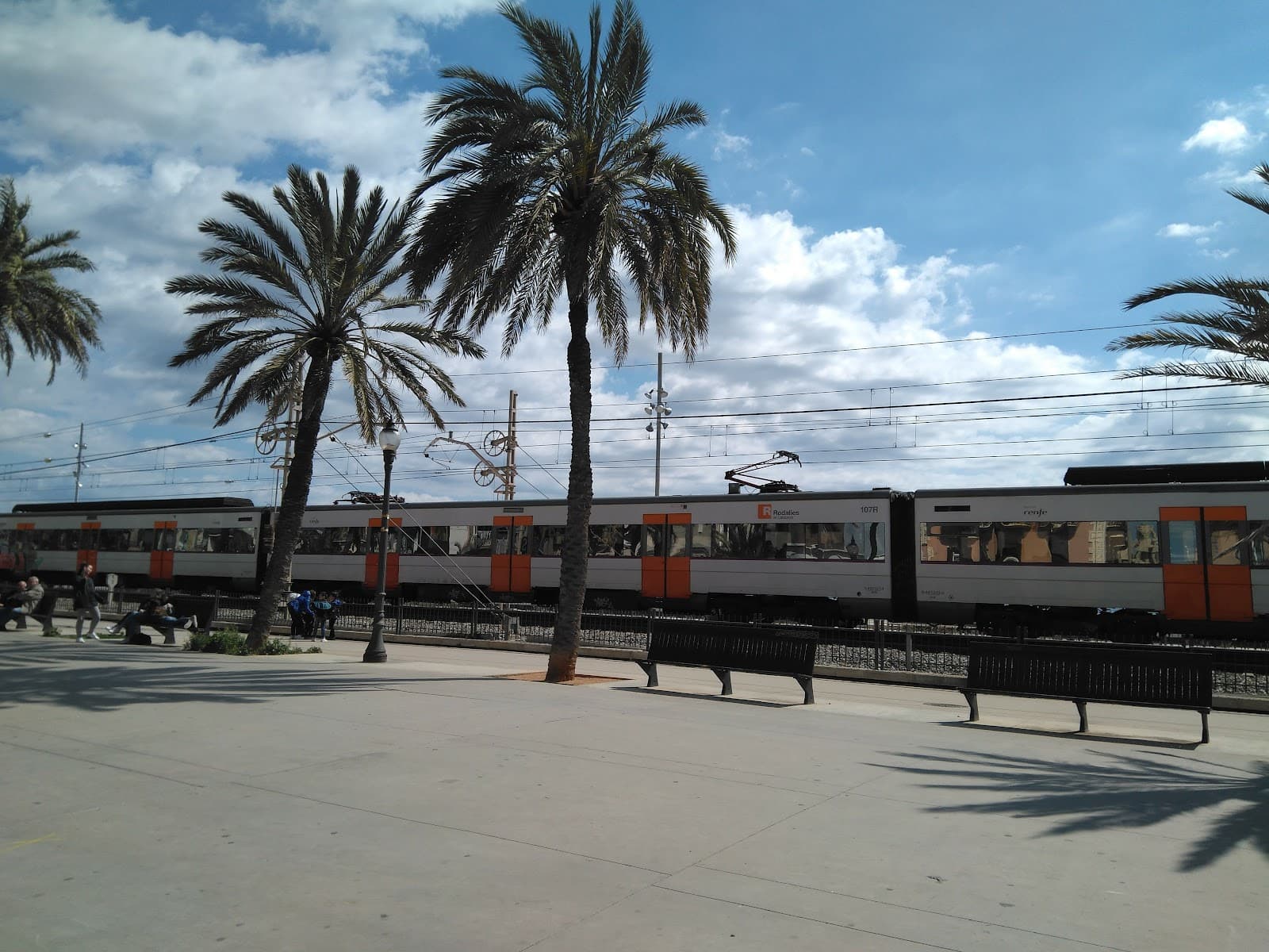 Passeig Marítim de Badalona - Image 1