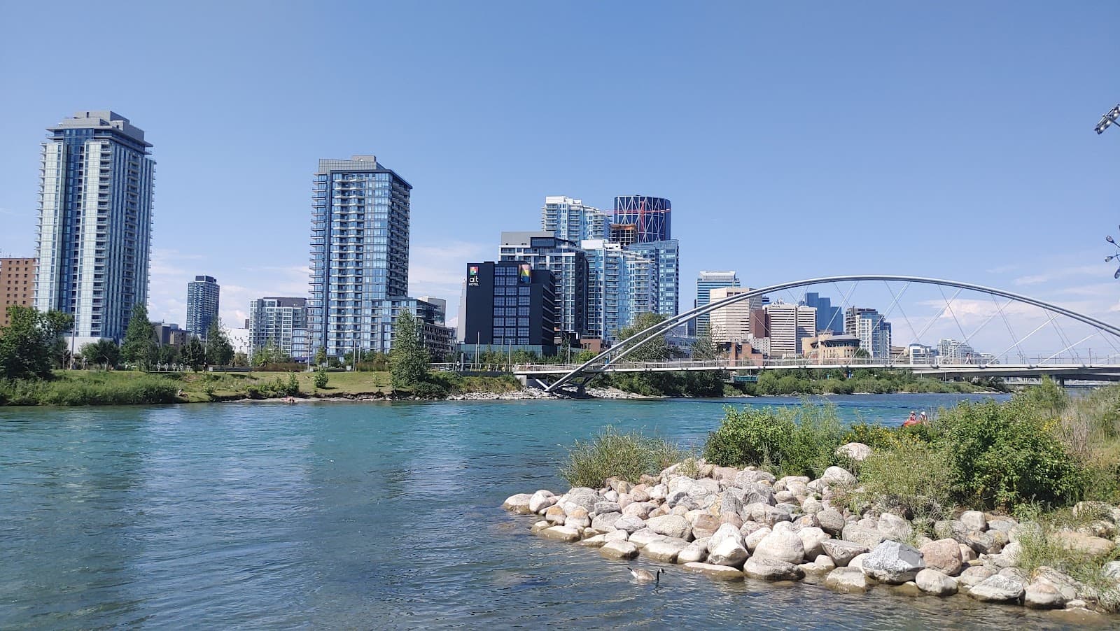 RiverWalk East Village - Image 1